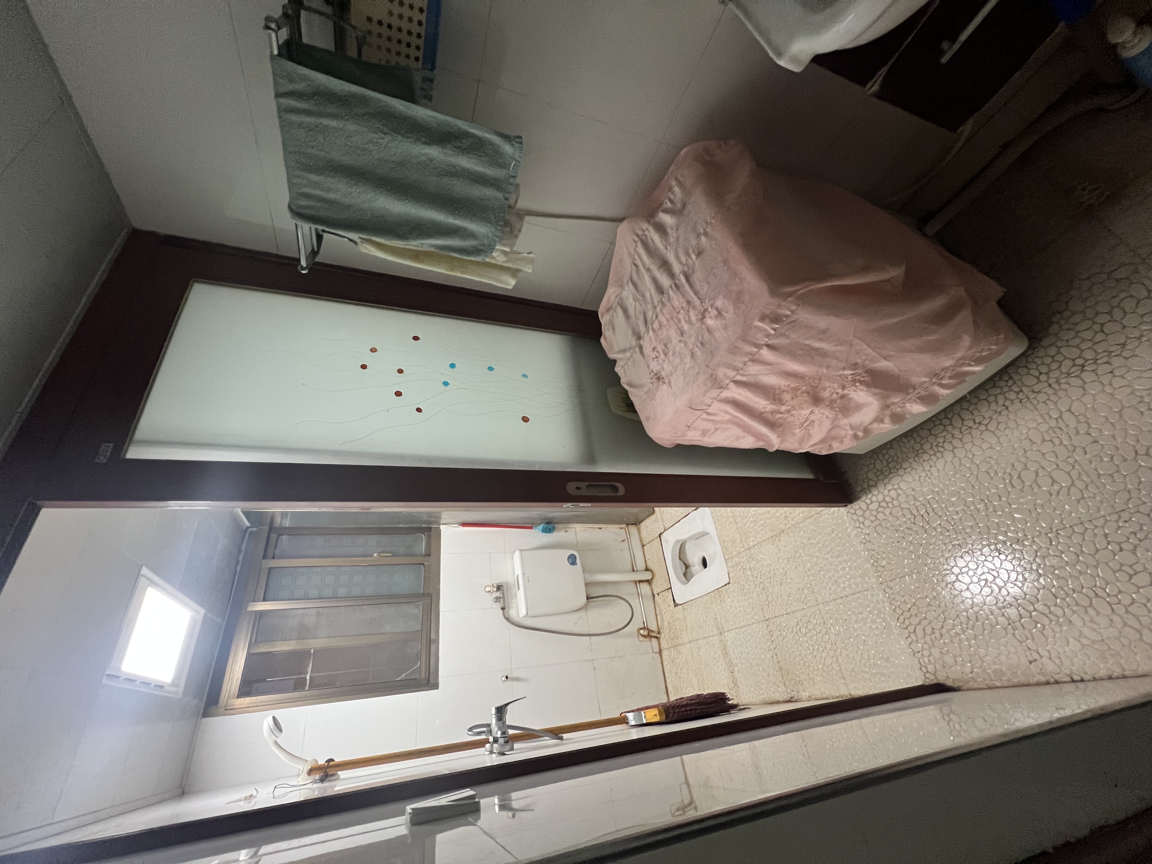 娄底市政公司(钻石街) 1室0厅0卫 69.8万 娄底市政公司(钻石街) 1室0厅0卫 69.8万客厅