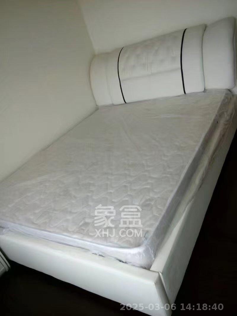 恒大城 3室2厅1卫 2200.0元/月 恒大城 3室2厅1卫 2200.0元/月室内图