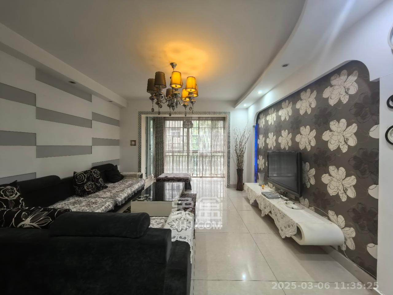 鄱阳小区 1室2厅1卫 1600.0元/月 鄱阳小区 1室2厅1卫 1600.0元/月室内图