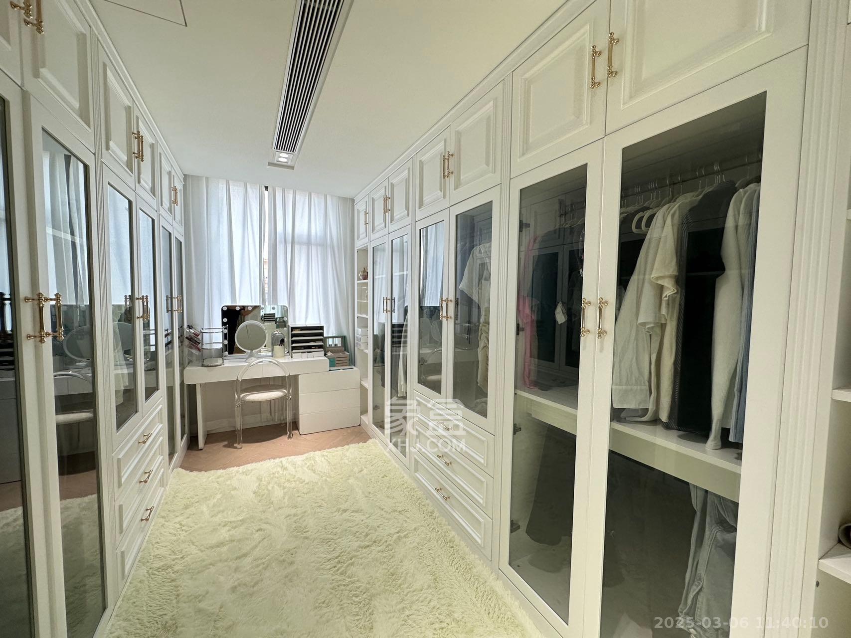 运达中央广场一、二期 4室2厅4卫 35000.0元/月 运达中央广场一、二期 4室2厅4卫 35000.0元/月室内图