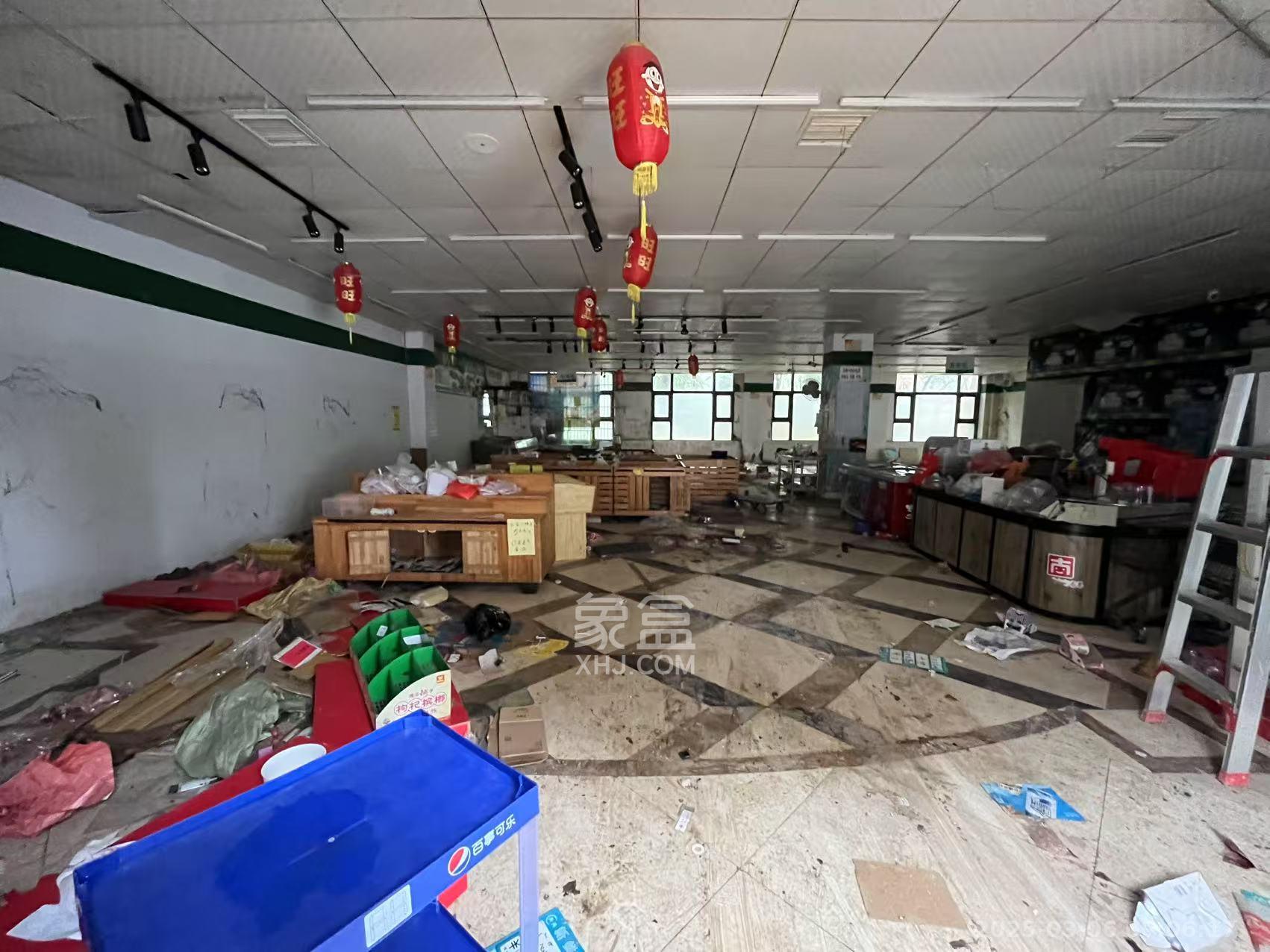 旭辉华庭   160.0㎡      10000.0元/月室内图