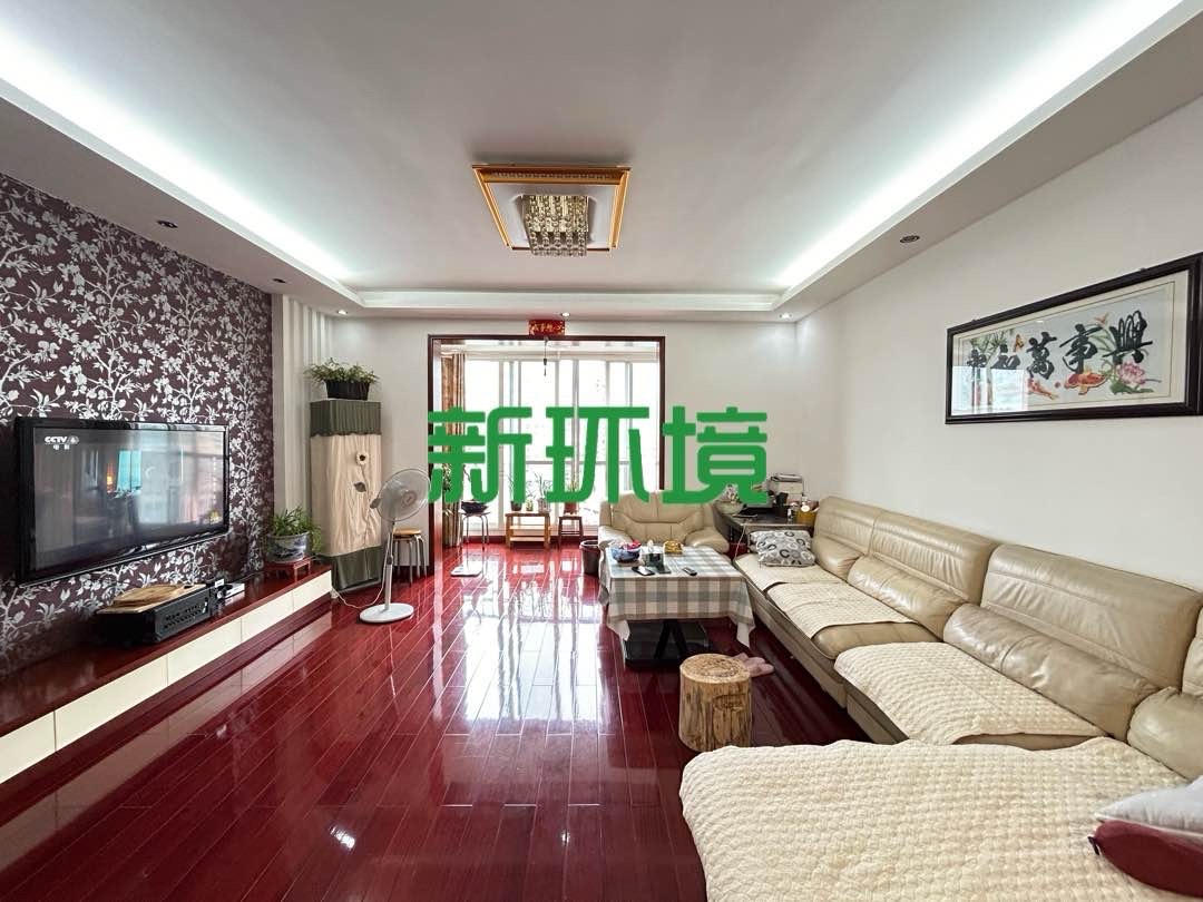 万和天琴  3室2厅2卫   79.80万客厅