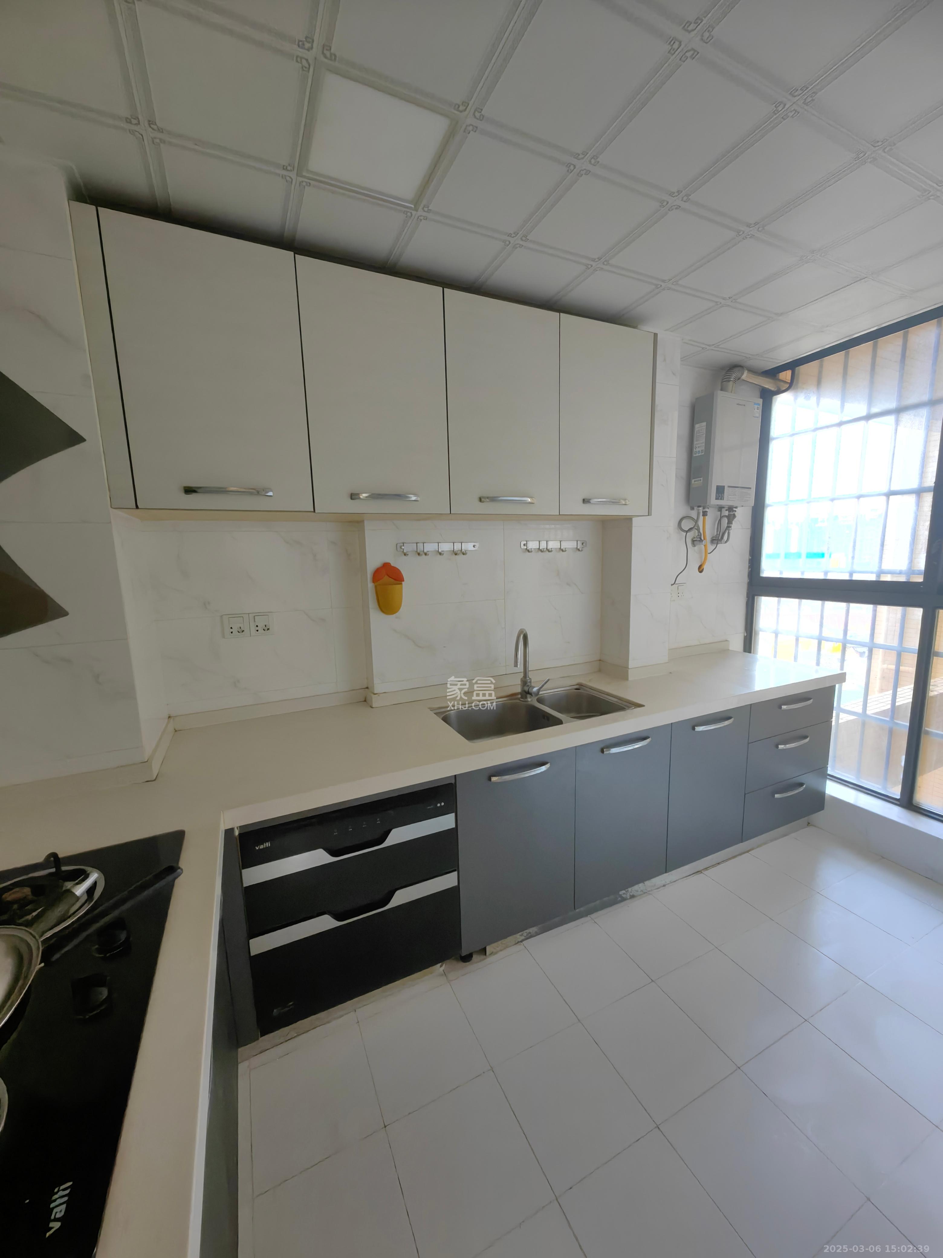 中建芙蓉嘉苑 3室2厅2卫 2200.0元/月 中建芙蓉嘉苑 3室2厅2卫 2200.0元/月室内图