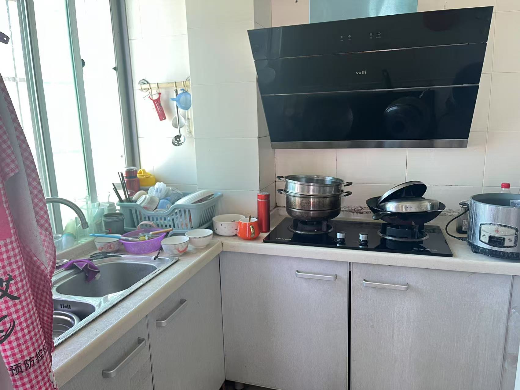 天泉永逸 2室1厅1卫 92.0万 天泉永逸 2室1厅1卫 92.0万厨房