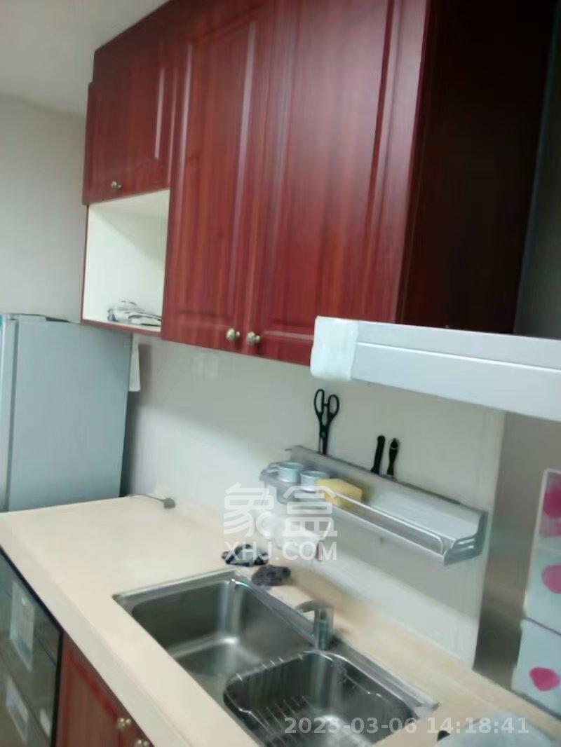 恒大城 3室2厅1卫 2200.0元/月 恒大城 3室2厅1卫 2200.0元/月室内图