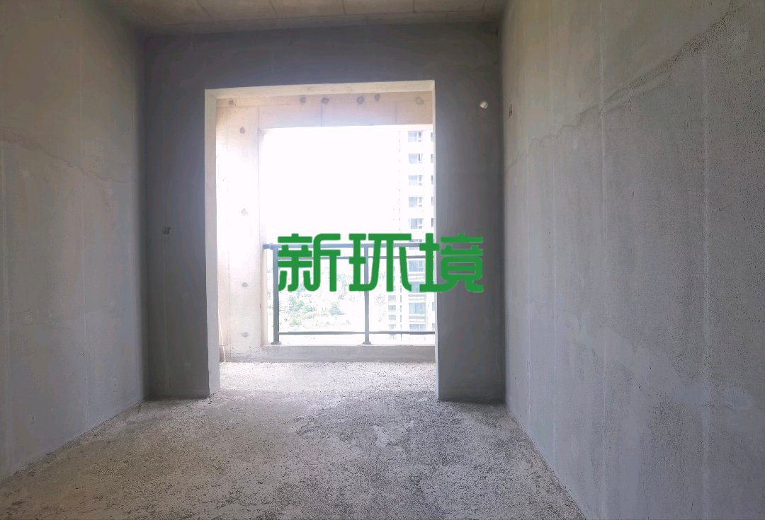 中建凤栖台  4室2厅2卫   58.00万客厅