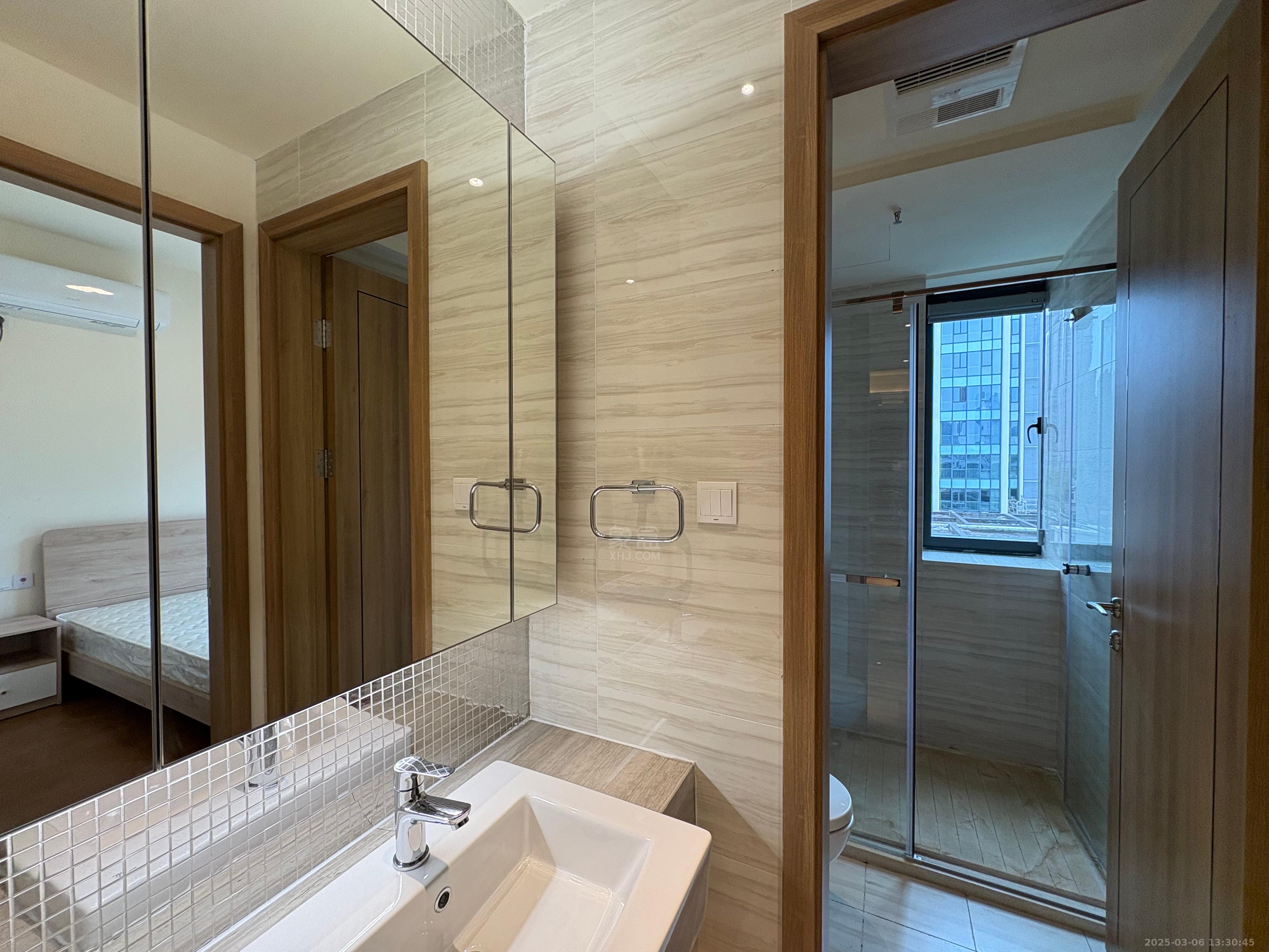 恒大华府 2室2厅2卫 1800.0元/月 恒大华府 2室2厅2卫 1800.0元/月室内图