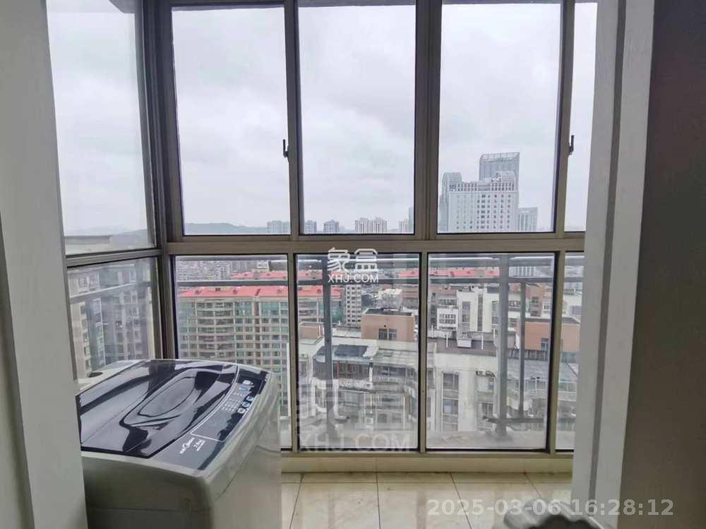 庐山春天二期曼城 4室2厅2卫 3000.0元/月 庐山春天二期曼城 4室2厅2卫 3000.0元/月室内图