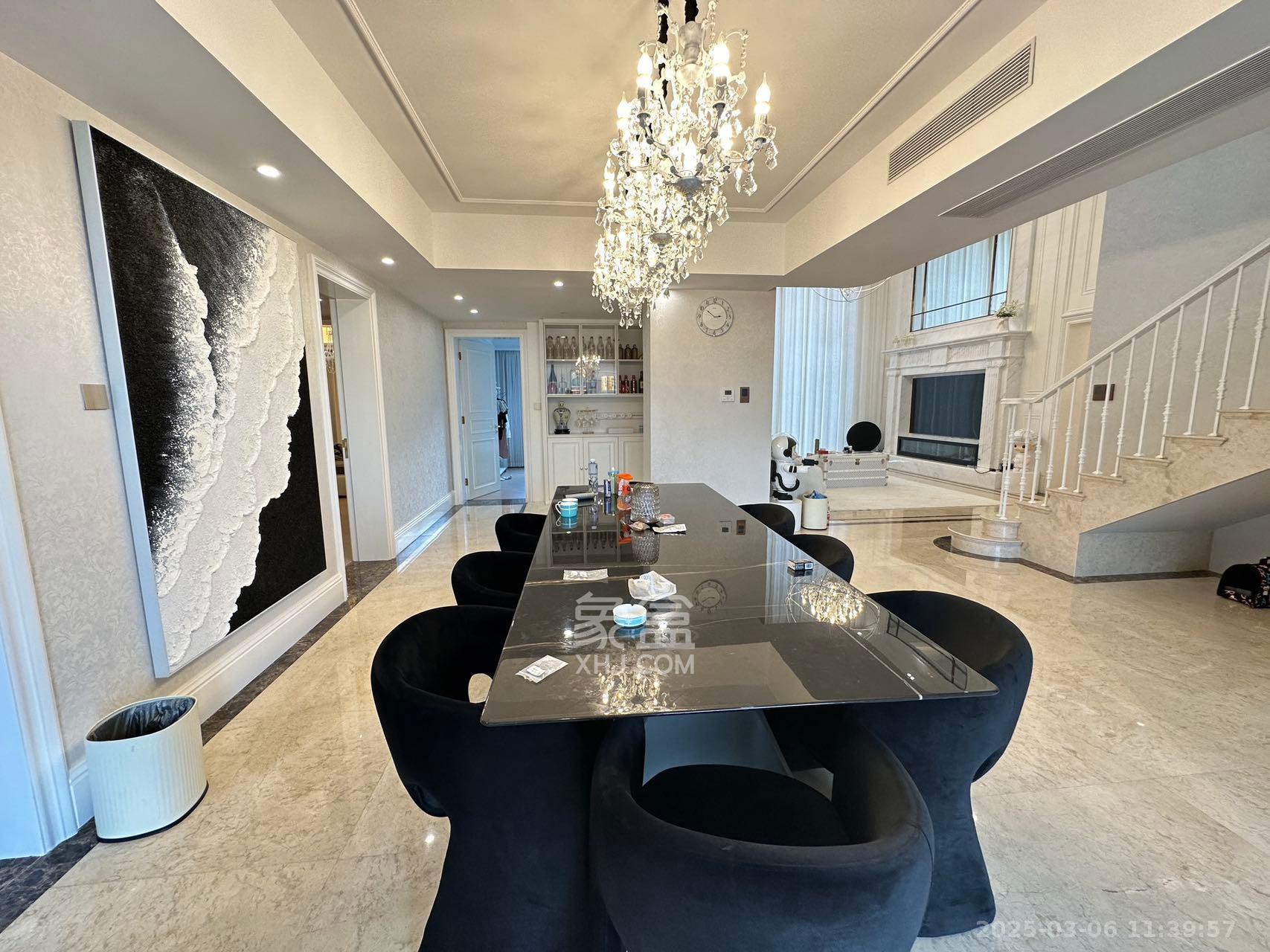 运达中央广场一、二期 4室2厅4卫 35000.0元/月 运达中央广场一、二期 4室2厅4卫 35000.0元/月室内图