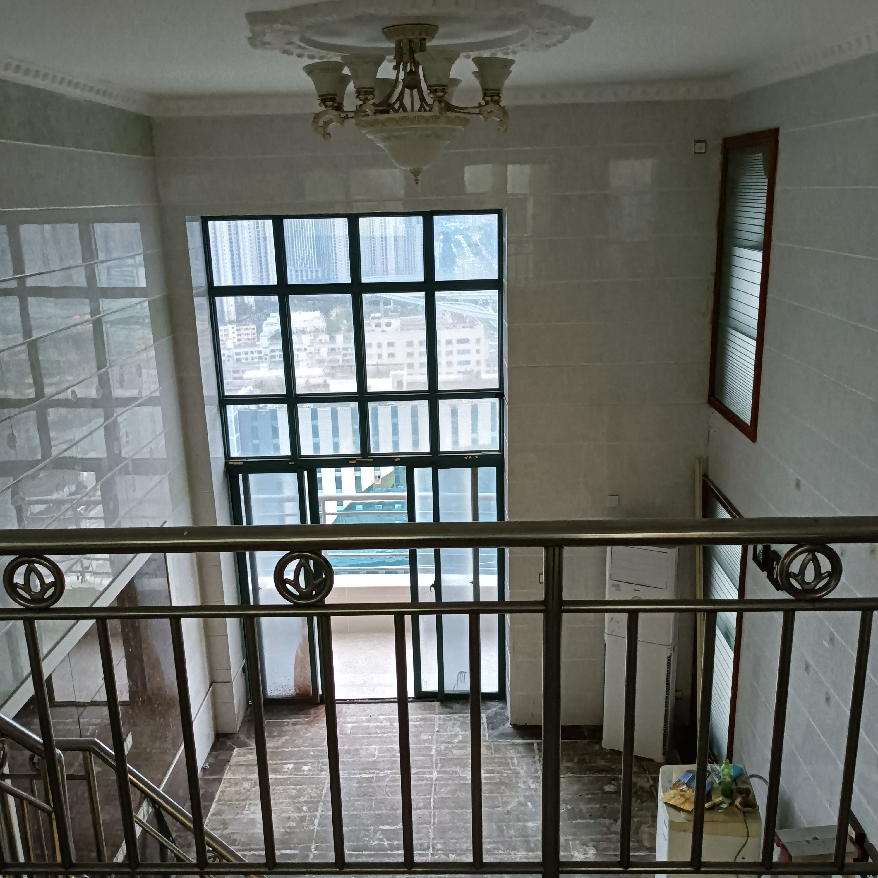 申鑫国际广场 6室2厅2卫 238.0万 申鑫国际广场 6室2厅2卫 238.0万室内图