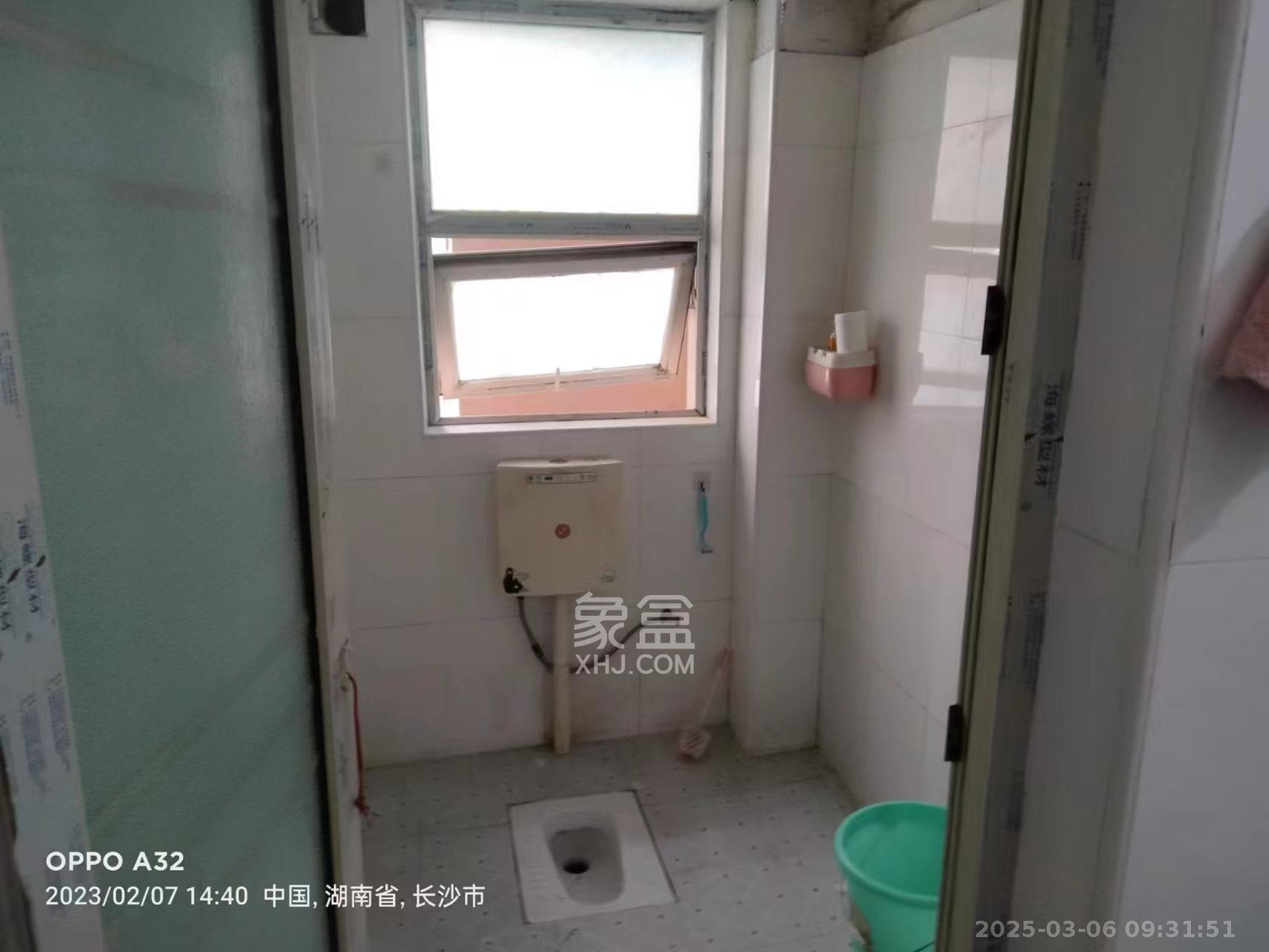 德润园  2室2厅1卫   1800.00元/月室内图