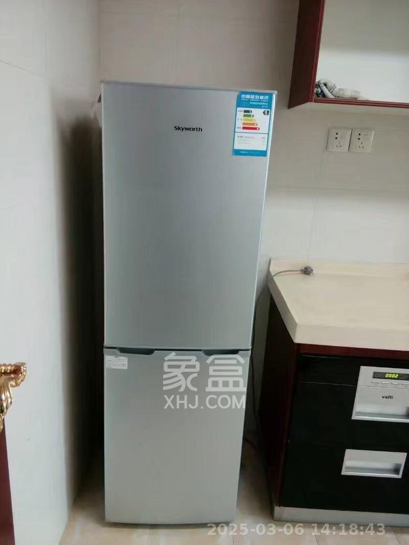 恒大城 3室2厅1卫 2200.0元/月 恒大城 3室2厅1卫 2200.0元/月室内图