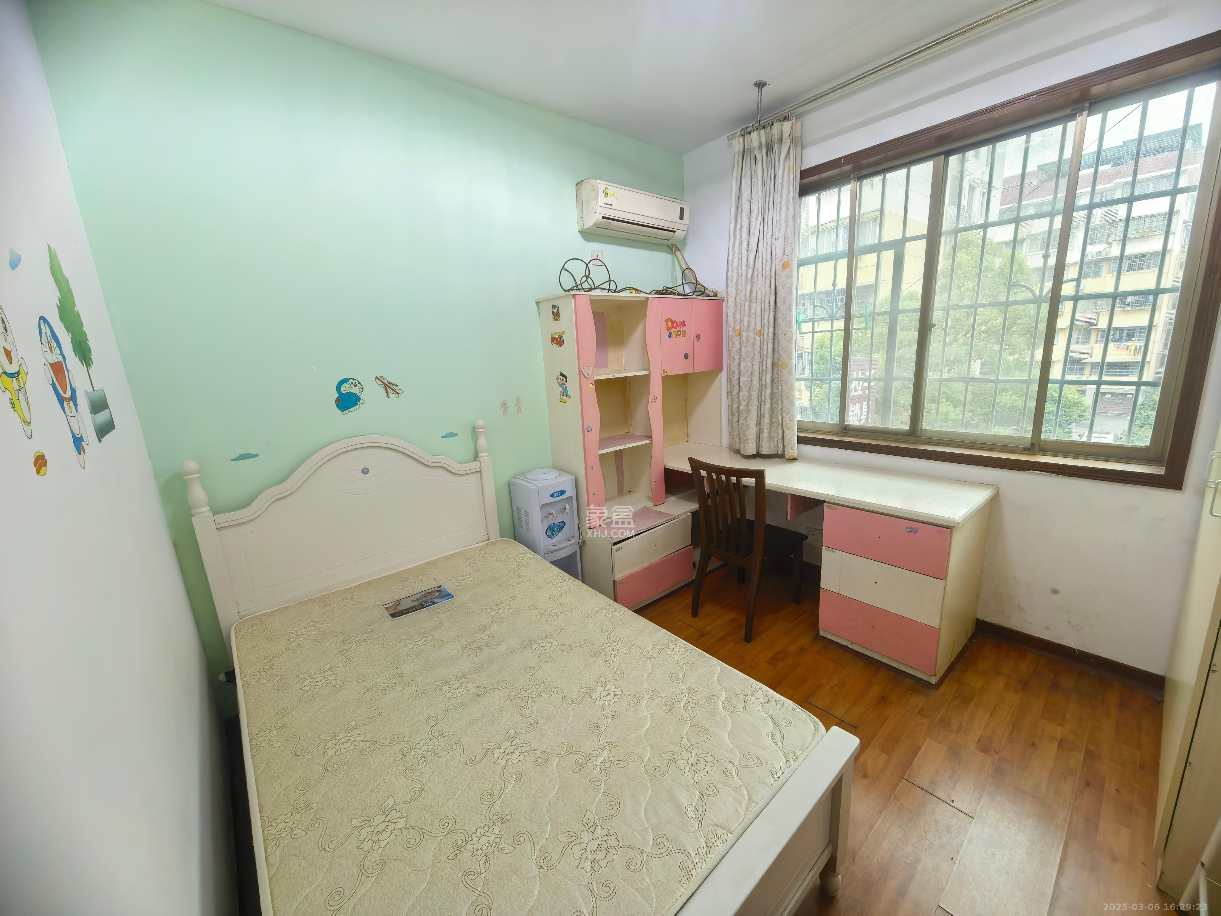 金盛園  3室2廳2衛(wèi)   2200.00元/月室內(nèi)圖