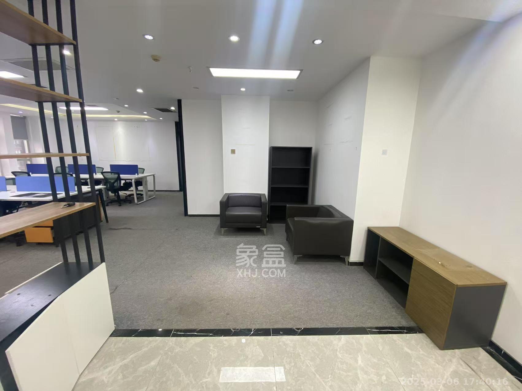 高信向日葵 3室2厅0卫 9000.0元/月 高信向日葵 3室2厅0卫 9000.0元/月室内图