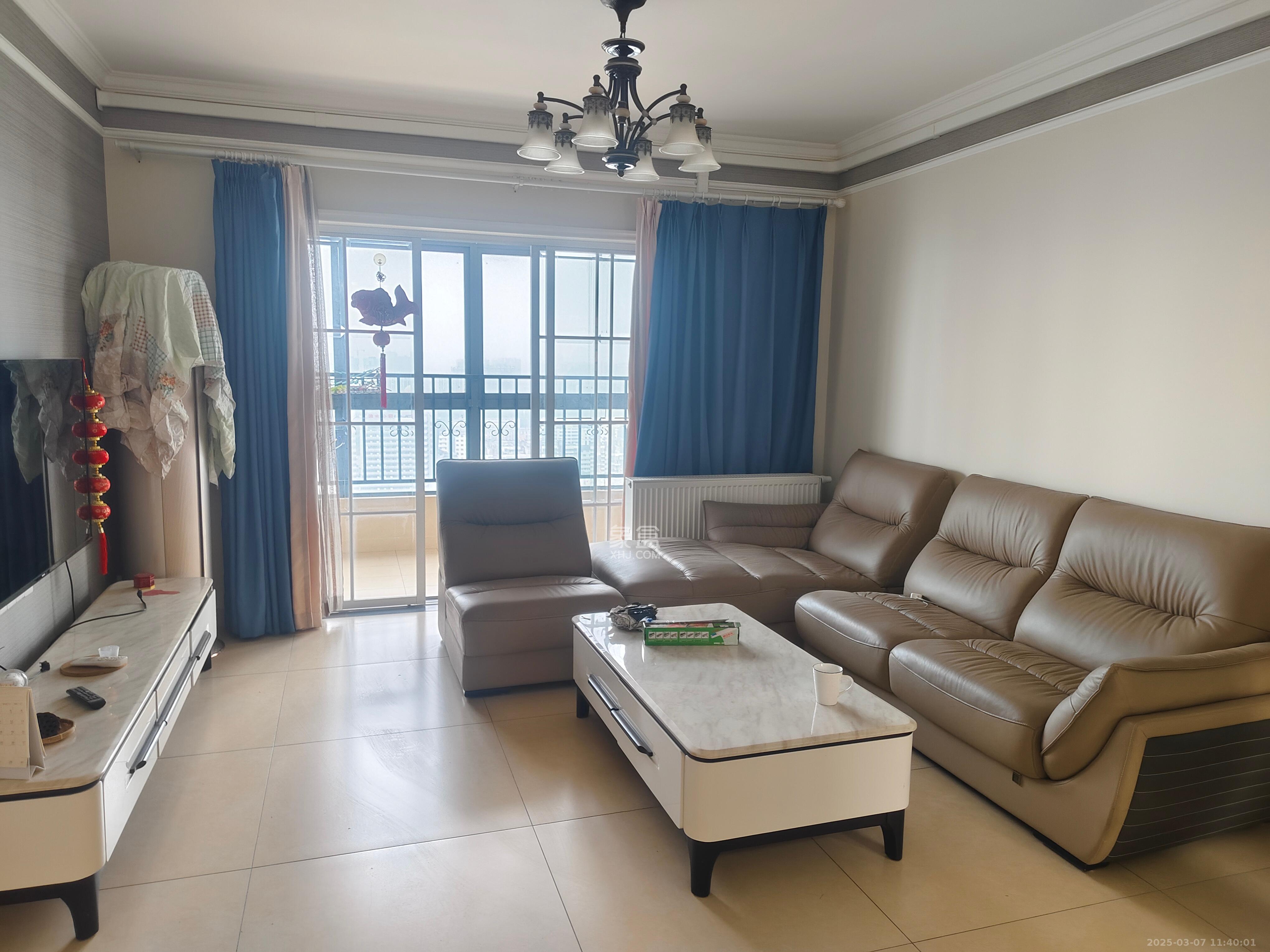 上海城小区 3室2厅2卫 2600.0元/月 上海城小区 3室2厅2卫 2600.0元/月室内图