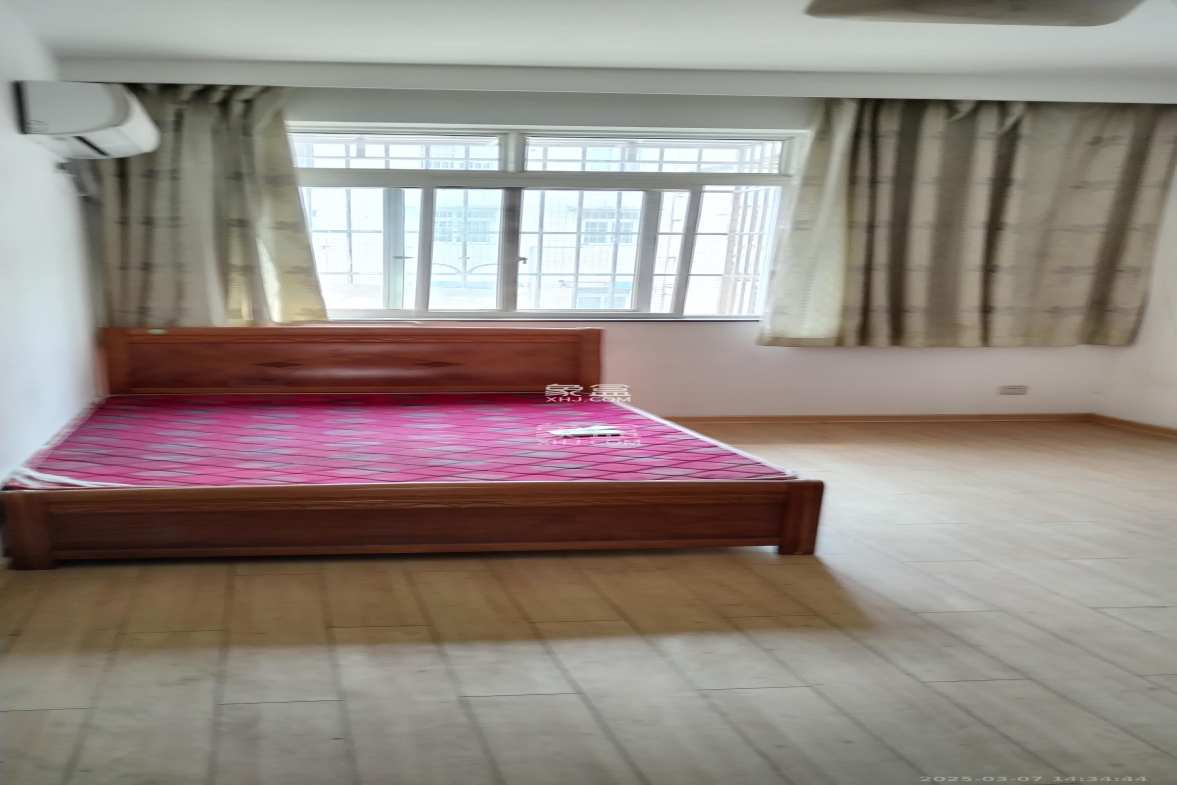 红星农博住宅小区(佳英农博小区) 4室2厅2卫 2400.0元/月 红星农博住宅小区(佳英农博小区) 4室2厅2卫 2400.0元/月室内图