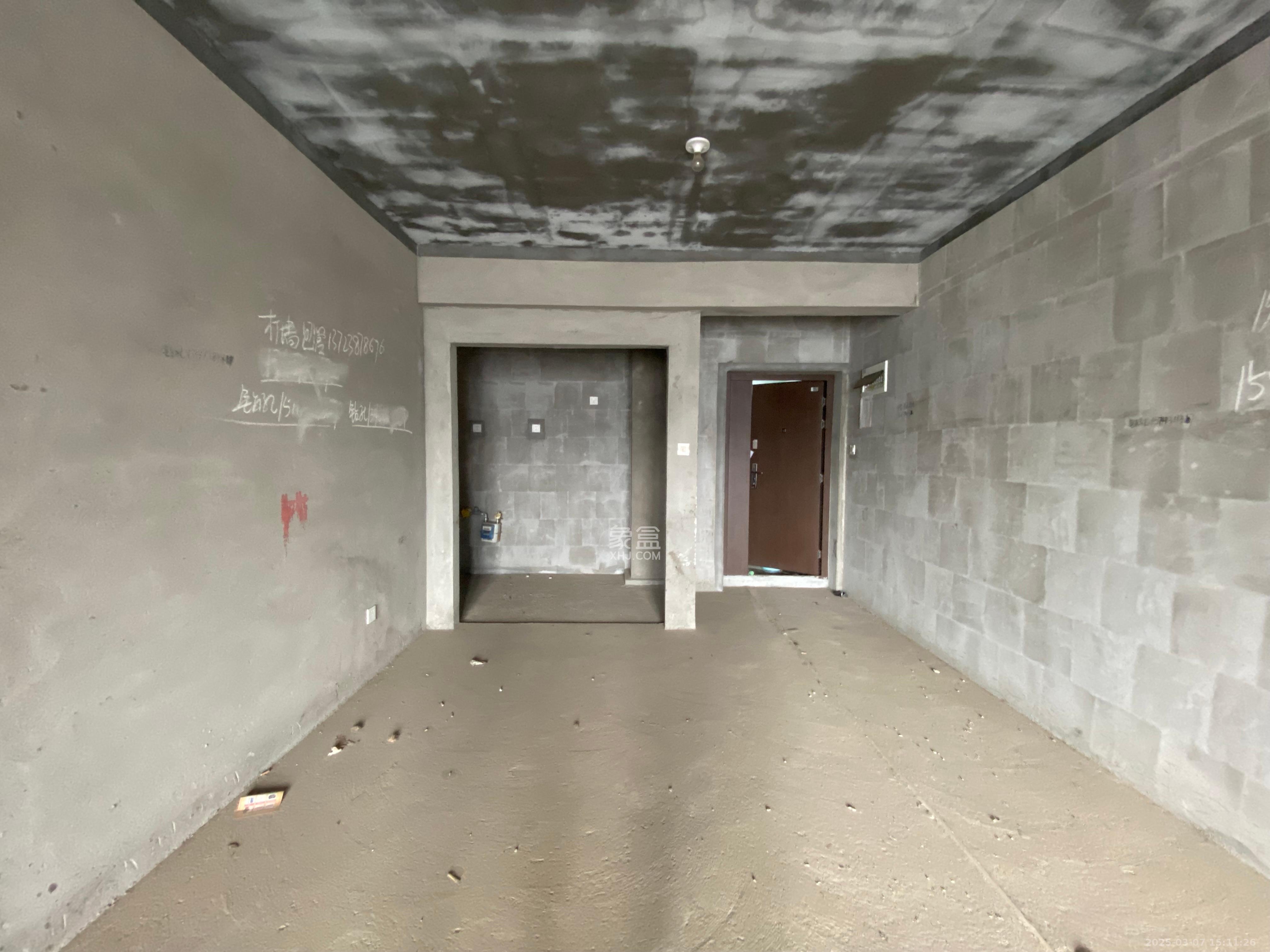 未来漫城 3室2厅1卫 1500.0元/月 未来漫城 3室2厅1卫 1500.0元/月室内图