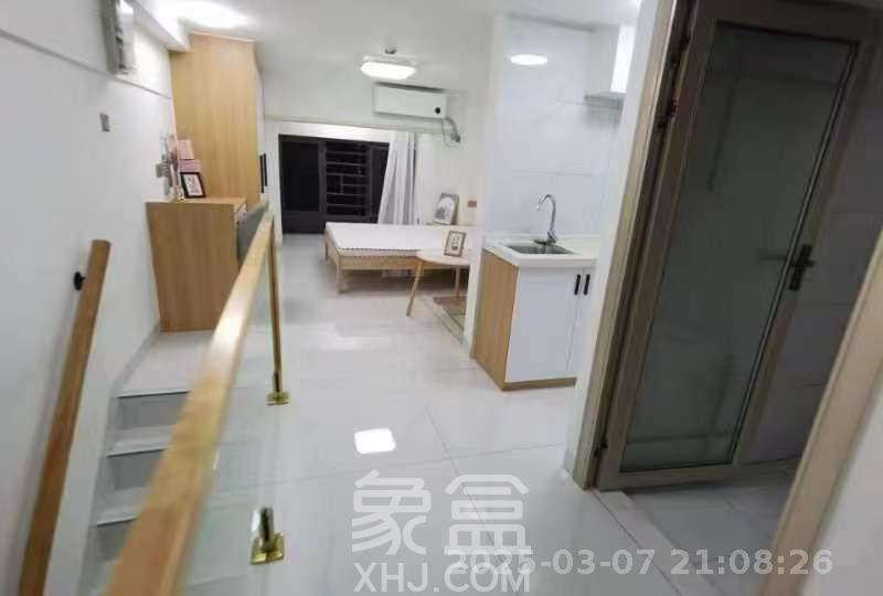 金地中交麓谷香颂(金地中交雅苑)  1室1厅1卫    1500.0元/月 金地中交麓谷香颂(金地中交雅苑)  1室1厅1卫    1500.0元/月室内图