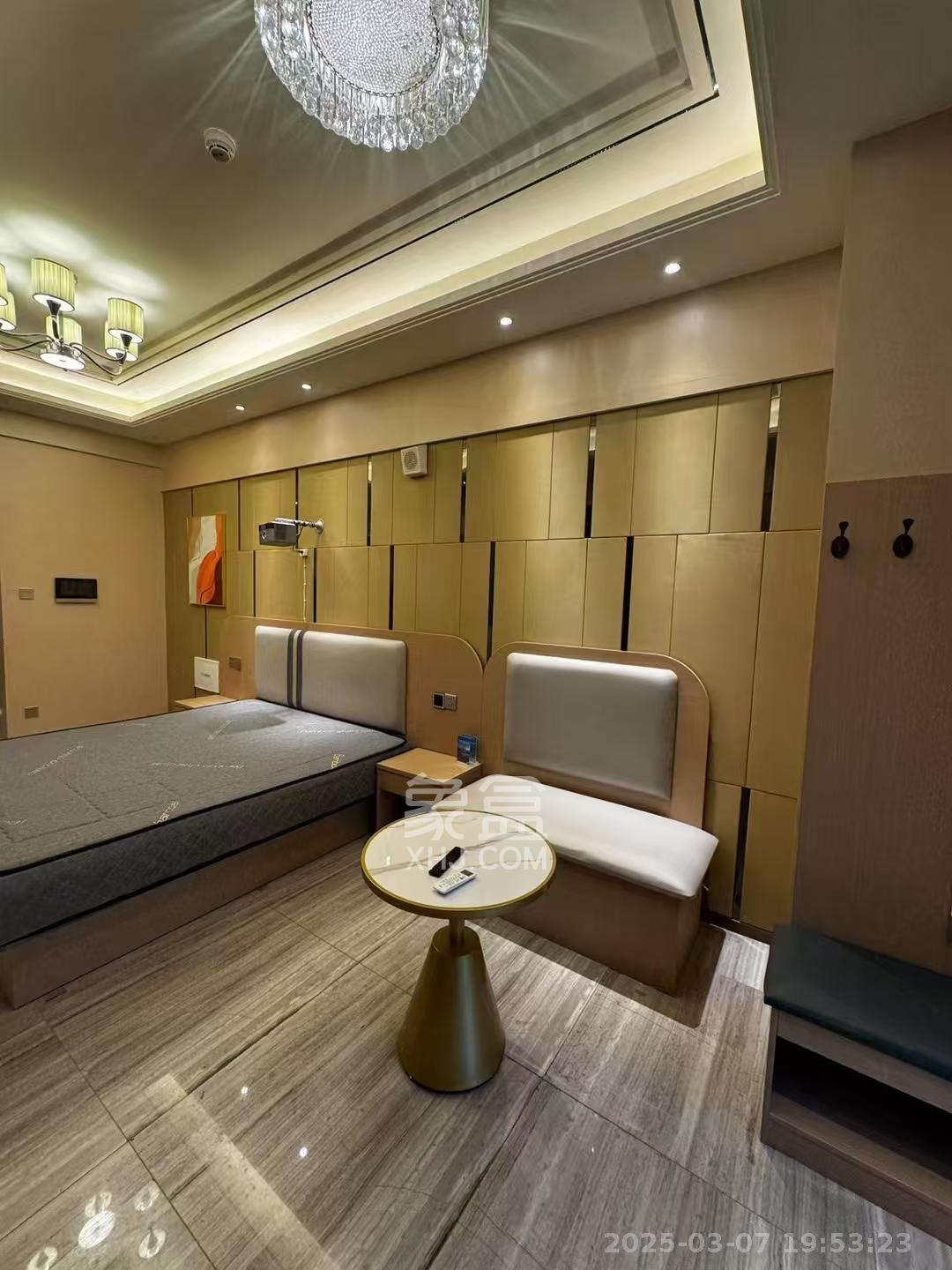 恒大誉府(融誉商业中心) 1室1厅1卫 1800.0元/月 恒大誉府(融誉商业中心) 1室1厅1卫 1800.0元/月室内图