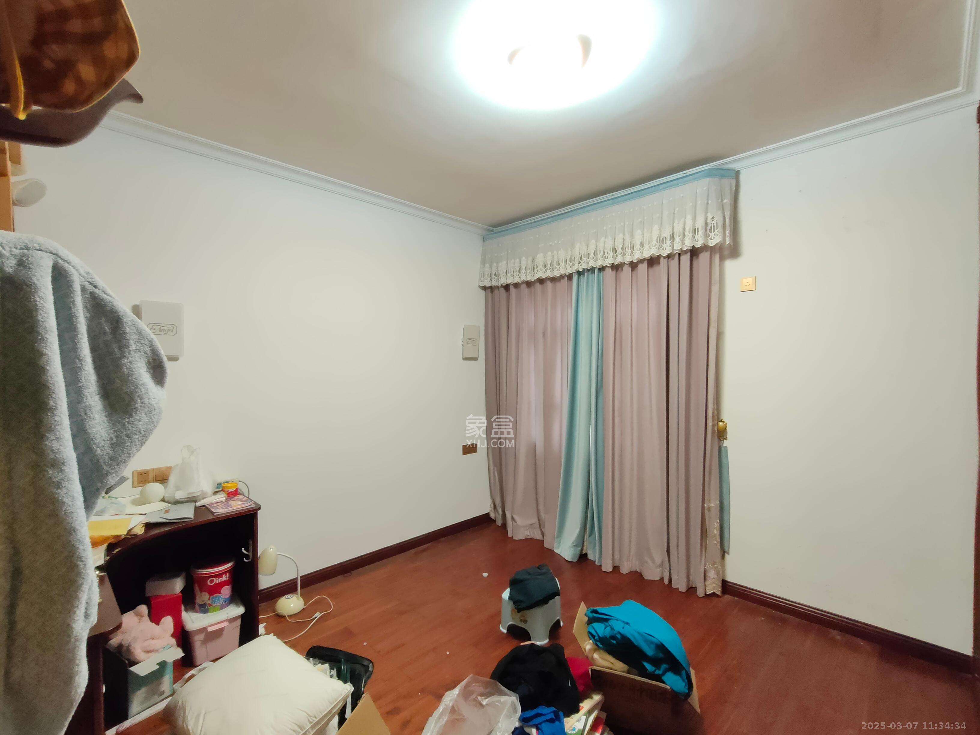 水云间  3室2厅3卫   6500.00元/月室内图