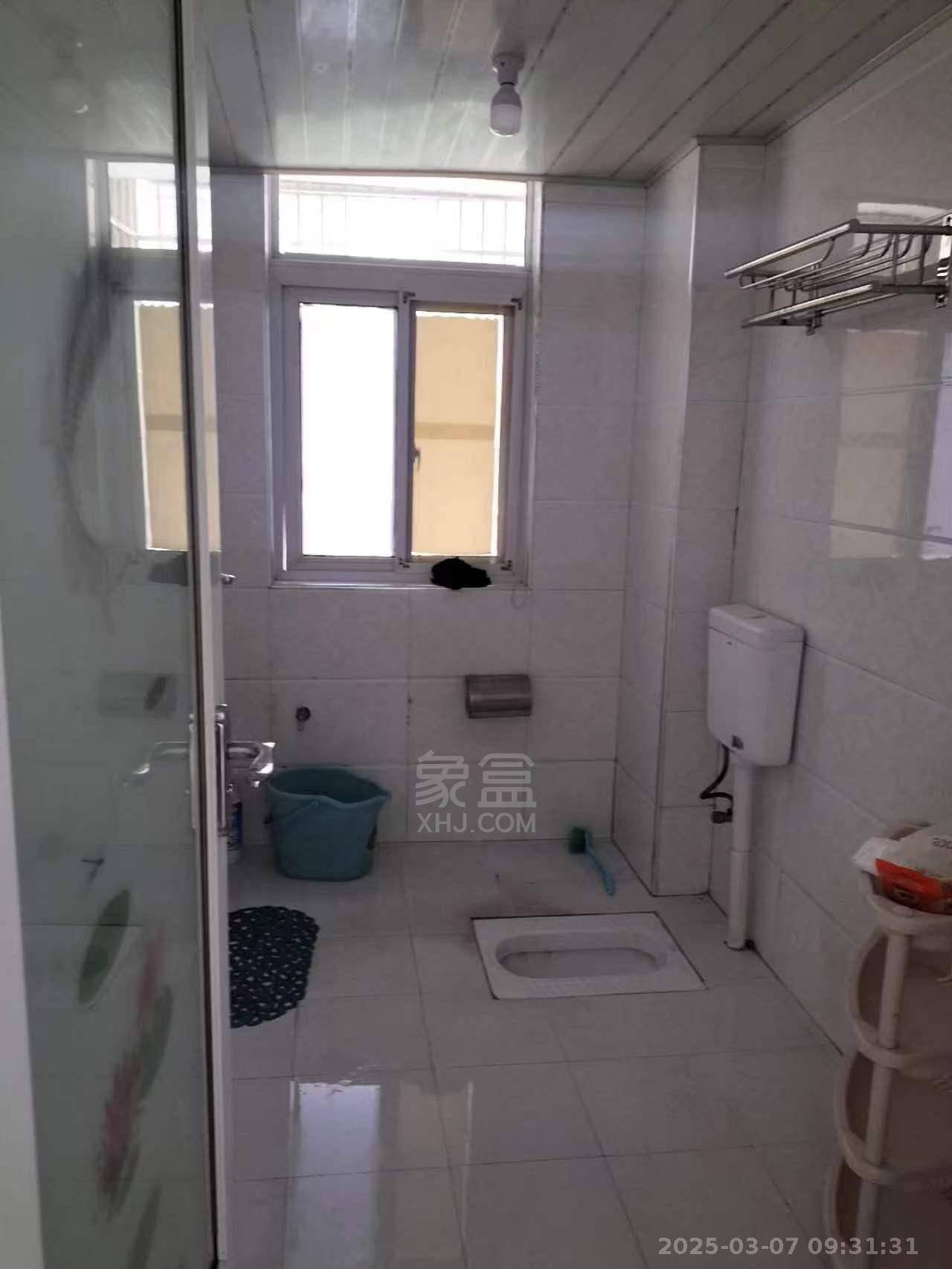 香草园二期春晓  3室2厅2卫    1500.0元/月 香草园二期春晓  3室2厅2卫    1500.0元/月室内图