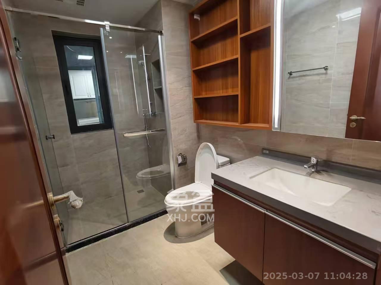 恒大上林苑  3室2厅2卫   2800.00元/月室内图