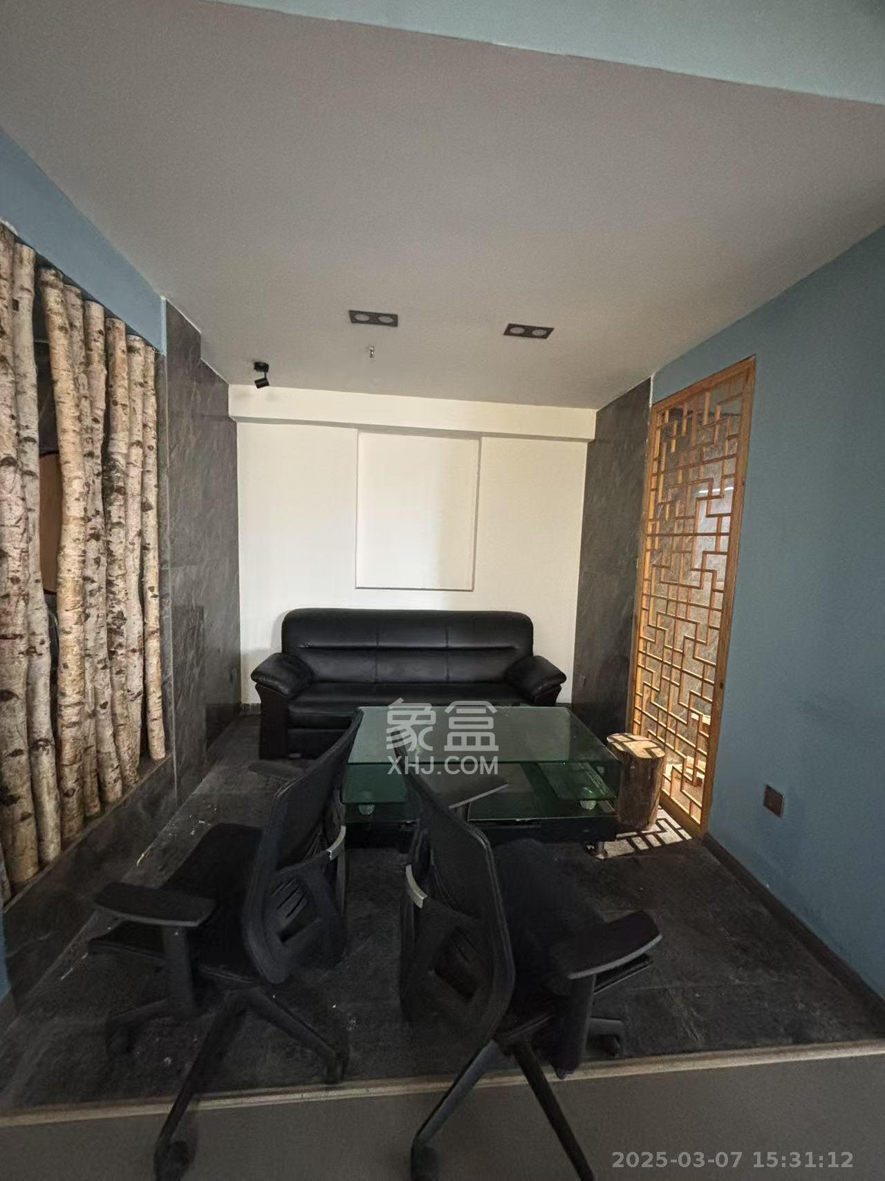 喜盈门范城 1室0厅0卫 4500.0元/月 喜盈门范城 1室0厅0卫 4500.0元/月室内图