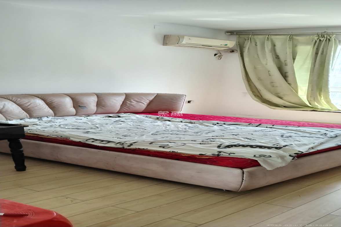 红星农博住宅小区(佳英农博小区) 4室2厅2卫 2400.0元/月 红星农博住宅小区(佳英农博小区) 4室2厅2卫 2400.0元/月室内图