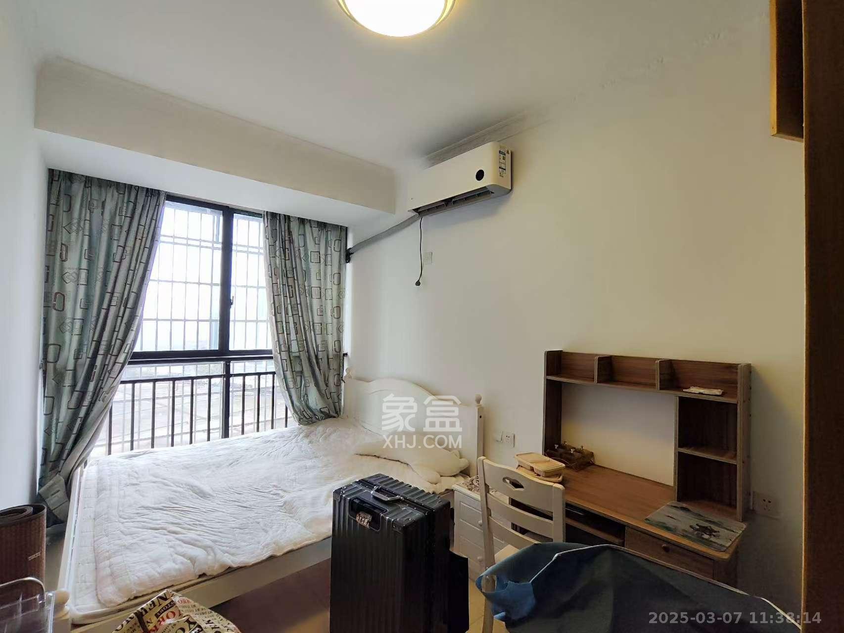 浩龙音乐界 3室2厅2卫 2000.0元/月 浩龙音乐界 3室2厅2卫 2000.0元/月室内图