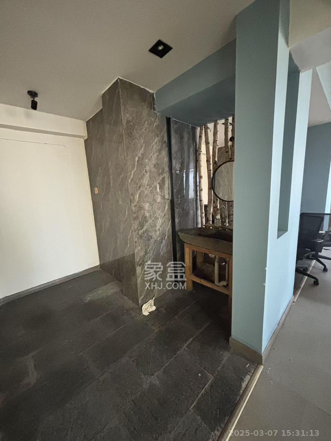 喜盈门范城 1室0厅0卫 4500.0元/月 喜盈门范城 1室0厅0卫 4500.0元/月室内图