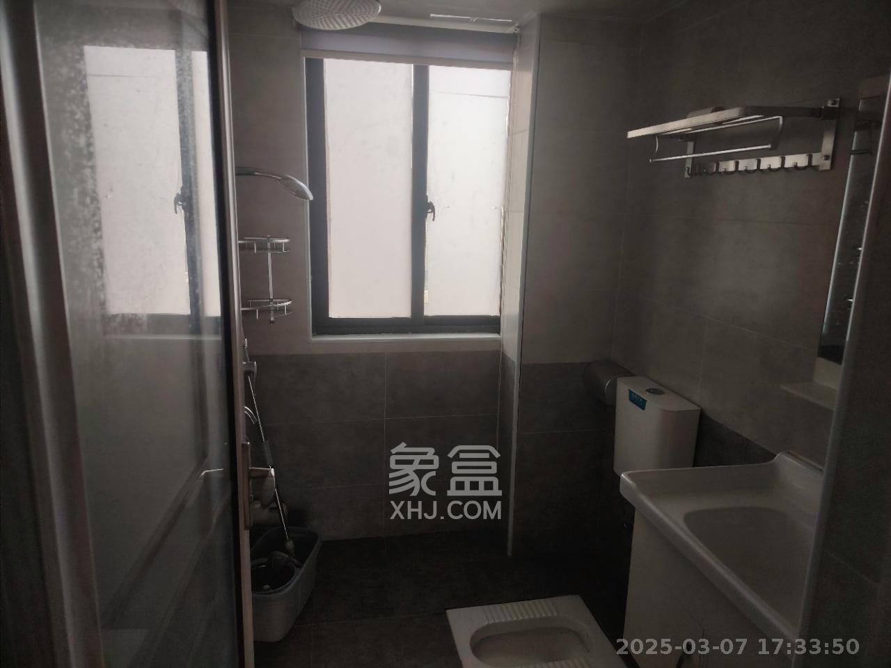 兴隆景苑  3室2厅2卫   3000.00元/月室内图