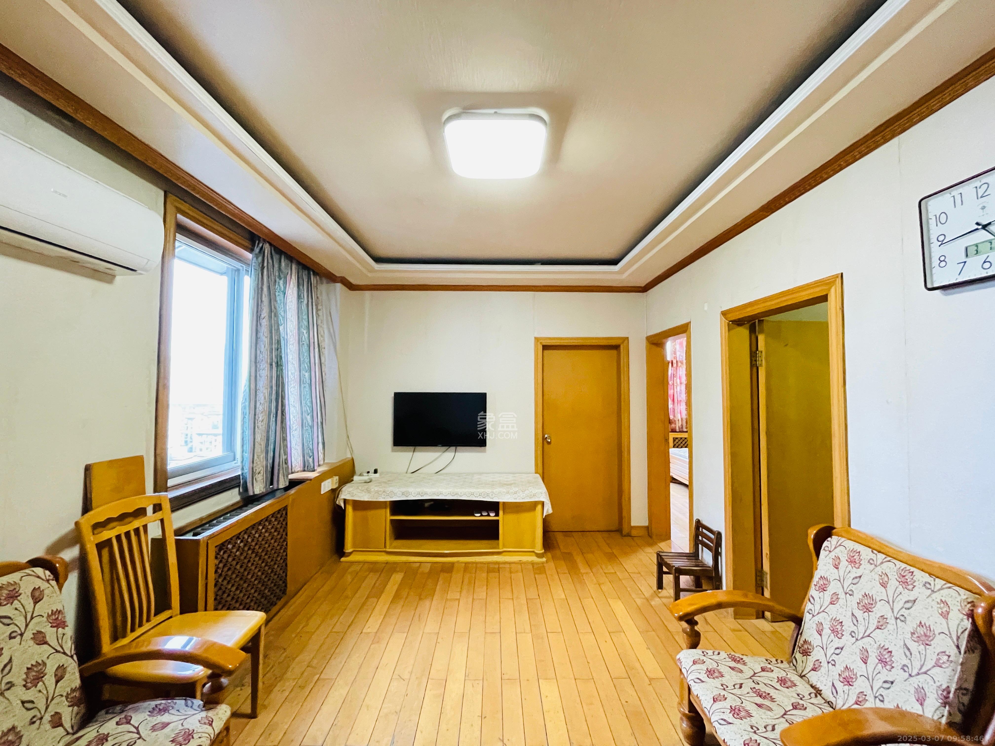 省政府机关梓园住宅区  2室1厅1卫   2200.00元/月