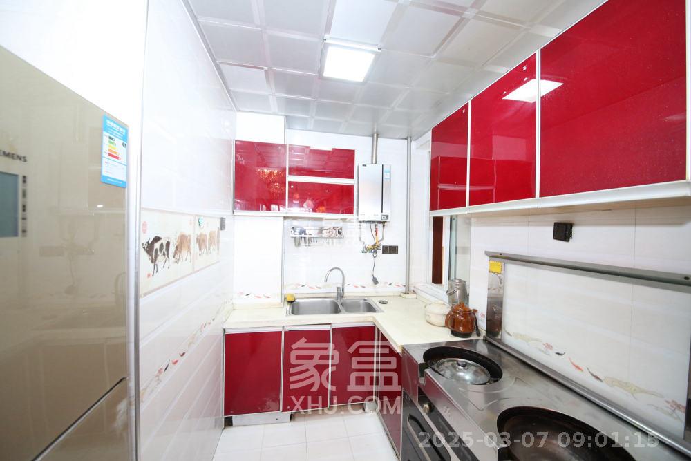 上河国际C区  2室1厅1卫   2600.00元/月室内图