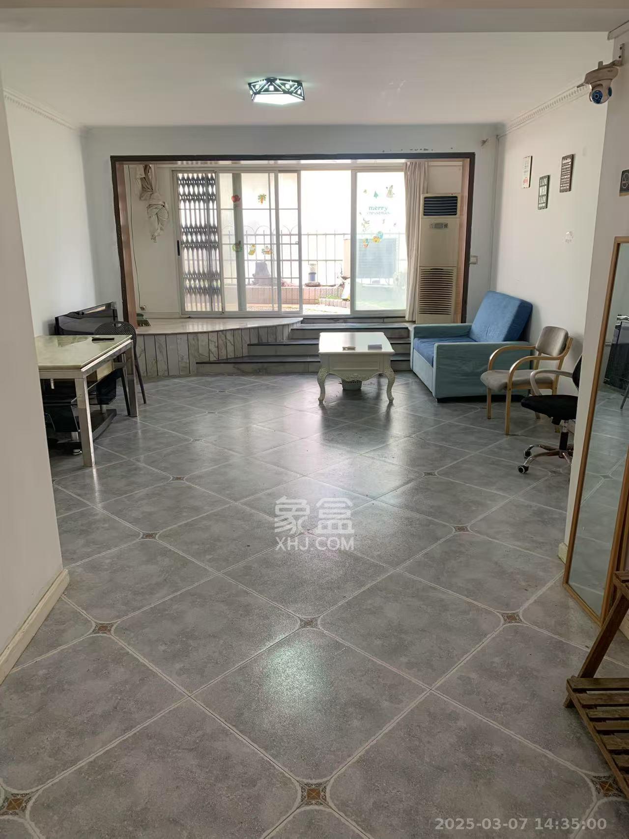 海华嘉园 5室2厅2卫 3500.0元/月 海华嘉园 5室2厅2卫 3500.0元/月室内图