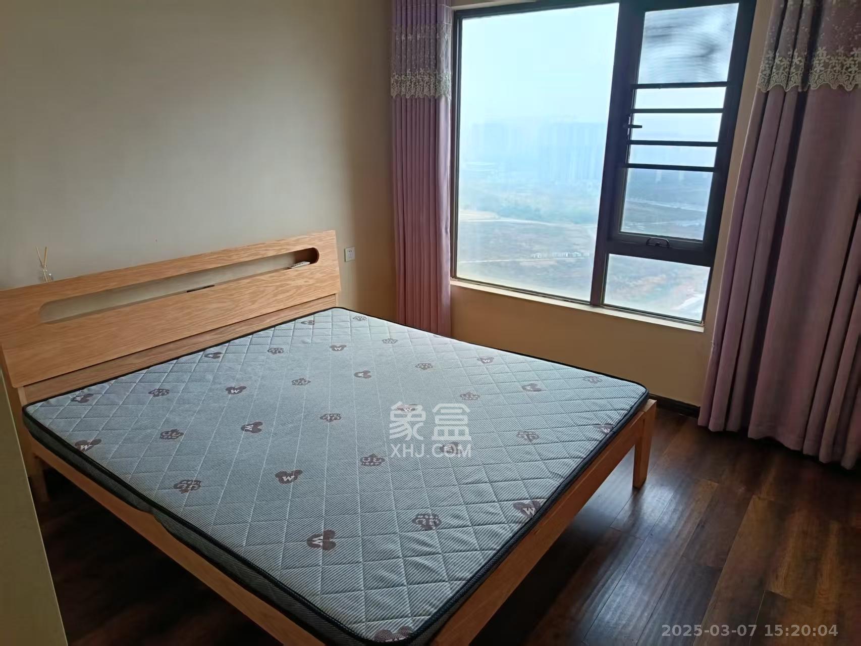华润橡树湾  1室2厅2卫   2300.00元/月室内图