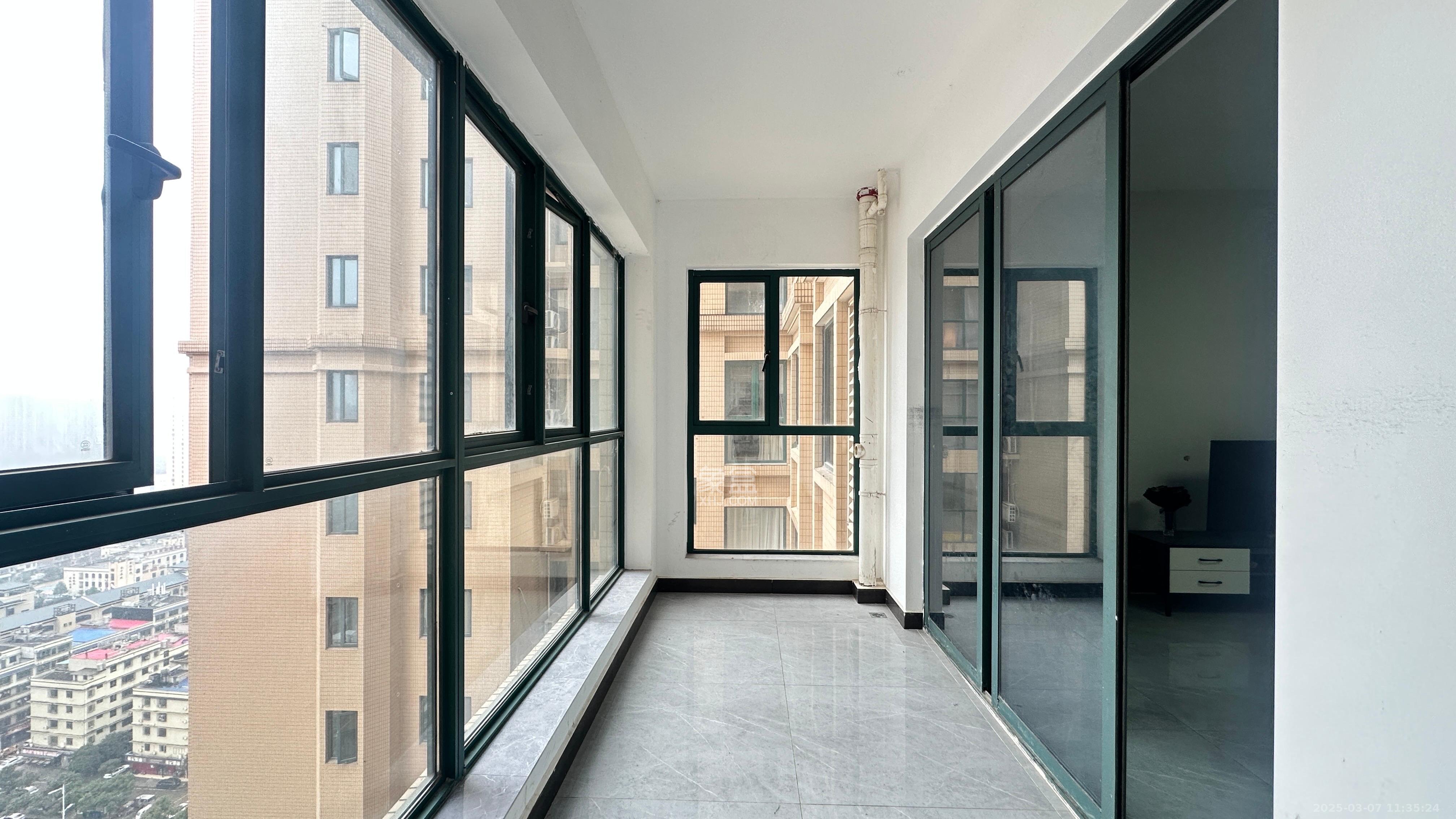 金富星悦汇 4室2厅2卫 1800.0元/月 金富星悦汇 4室2厅2卫 1800.0元/月室内图