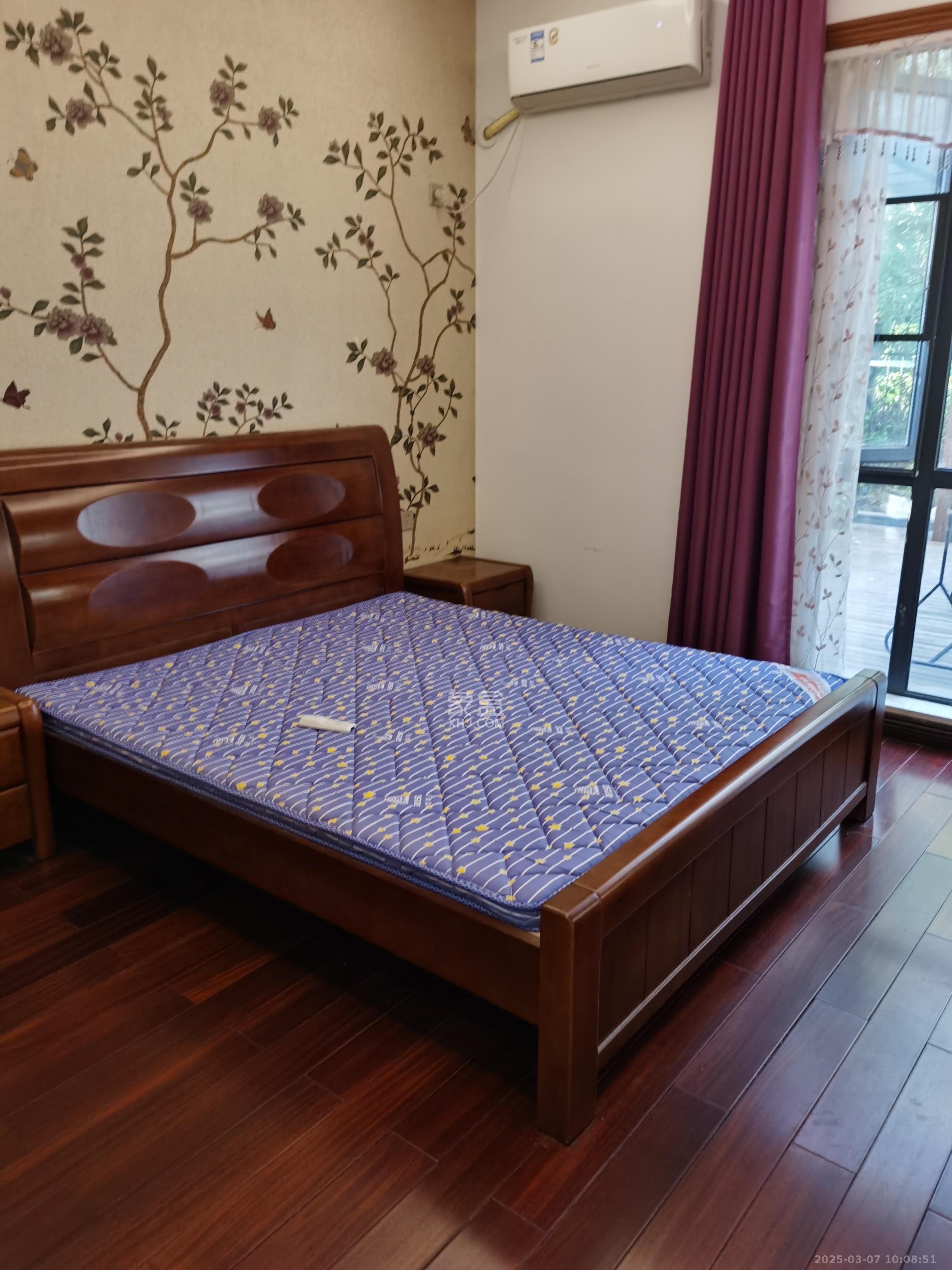 阳光100三期  4室2厅2卫   4800.00元/月室内图