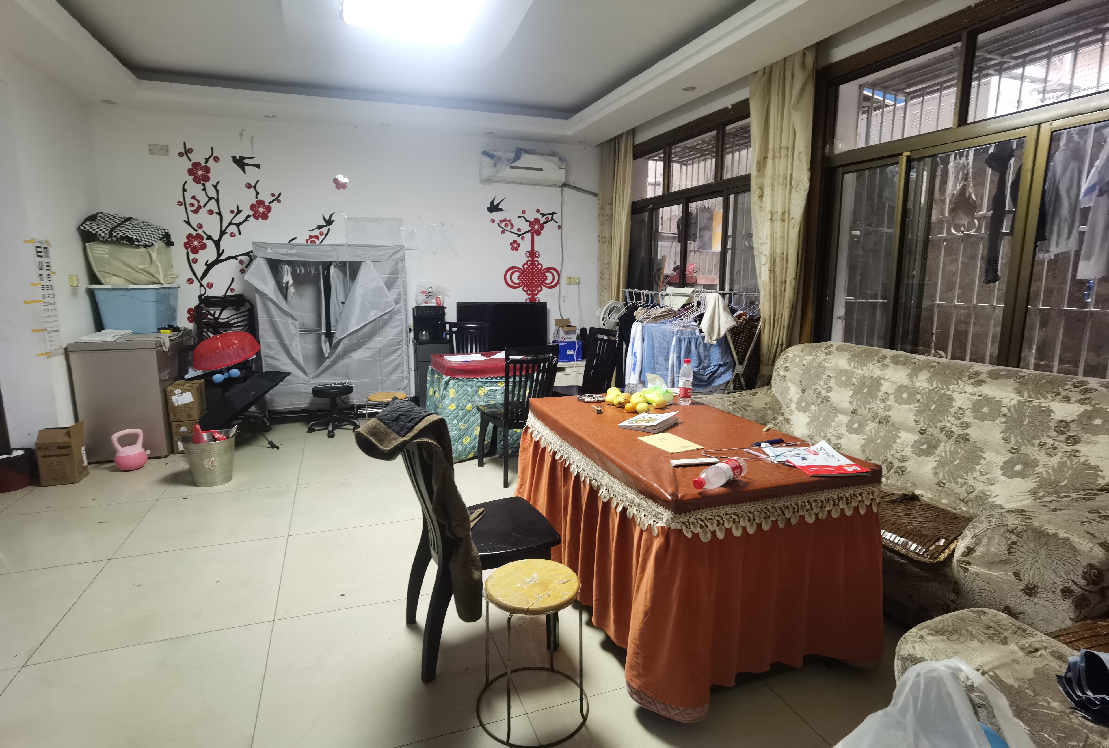 新建社区  3室2厅1卫    39.8万