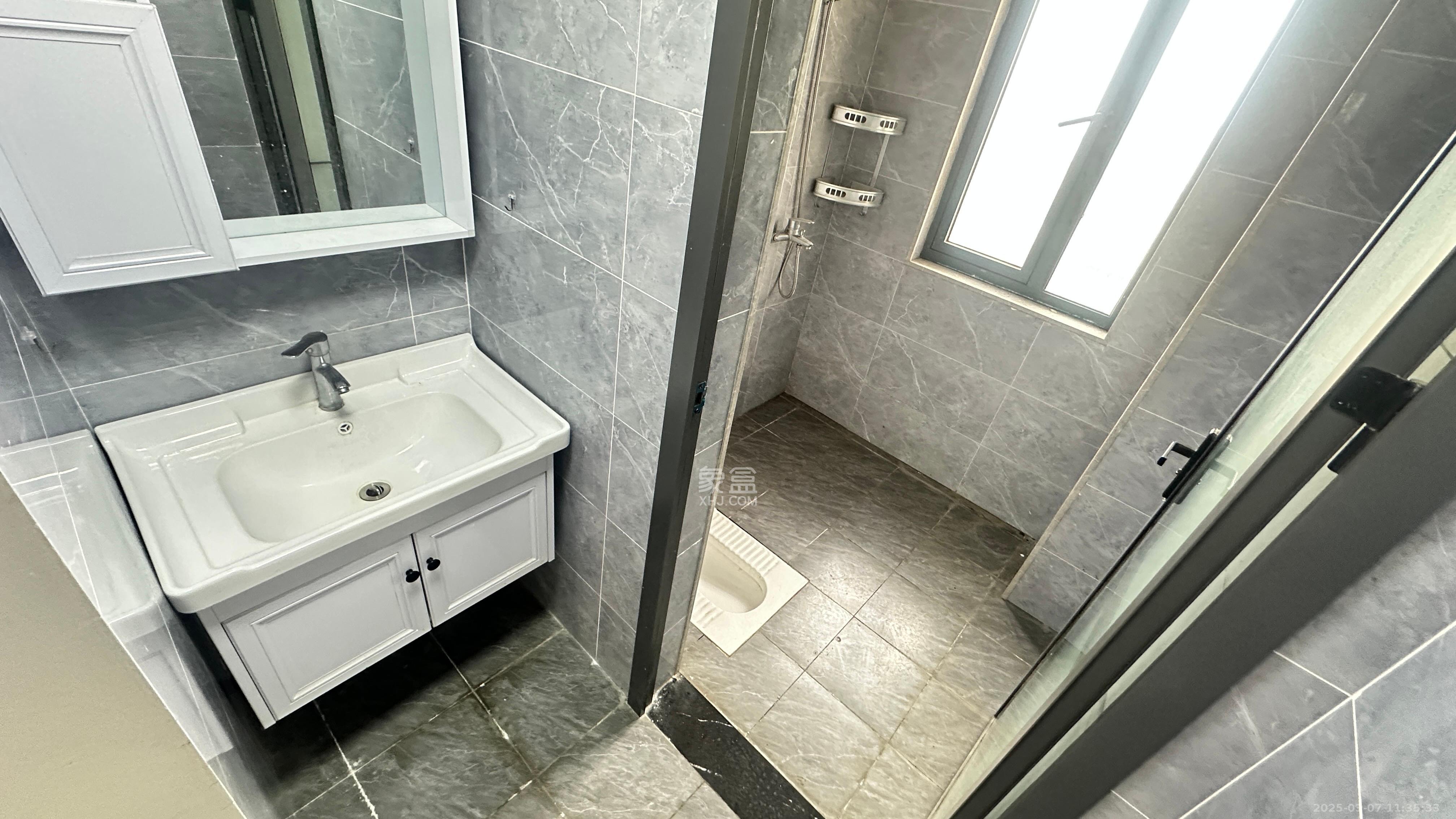 金富星悦汇 4室2厅2卫 1800.0元/月 金富星悦汇 4室2厅2卫 1800.0元/月室内图