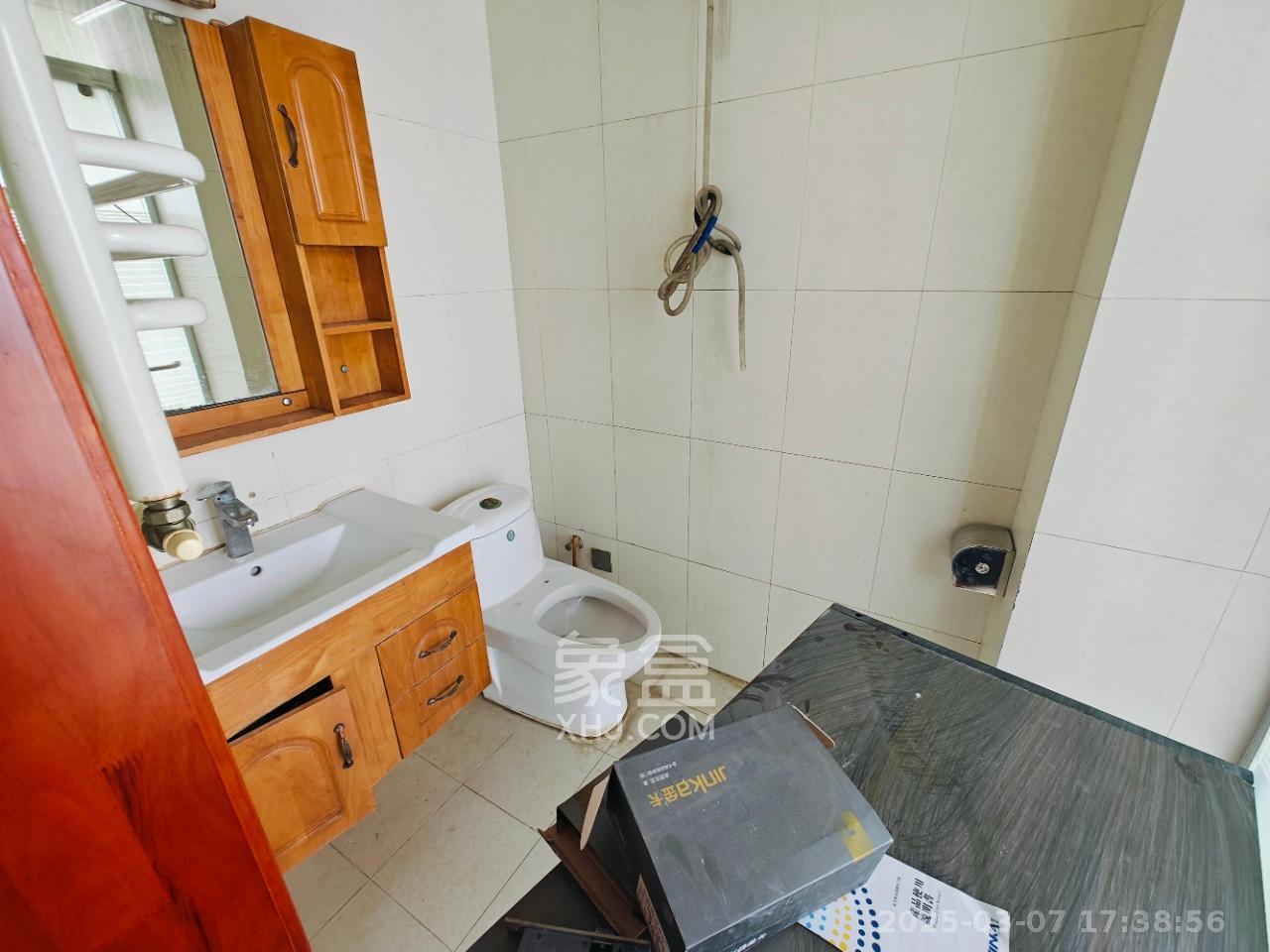 凯乐湘园 7室3厅3卫 5000.0元/月 凯乐湘园 7室3厅3卫 5000.0元/月室内图