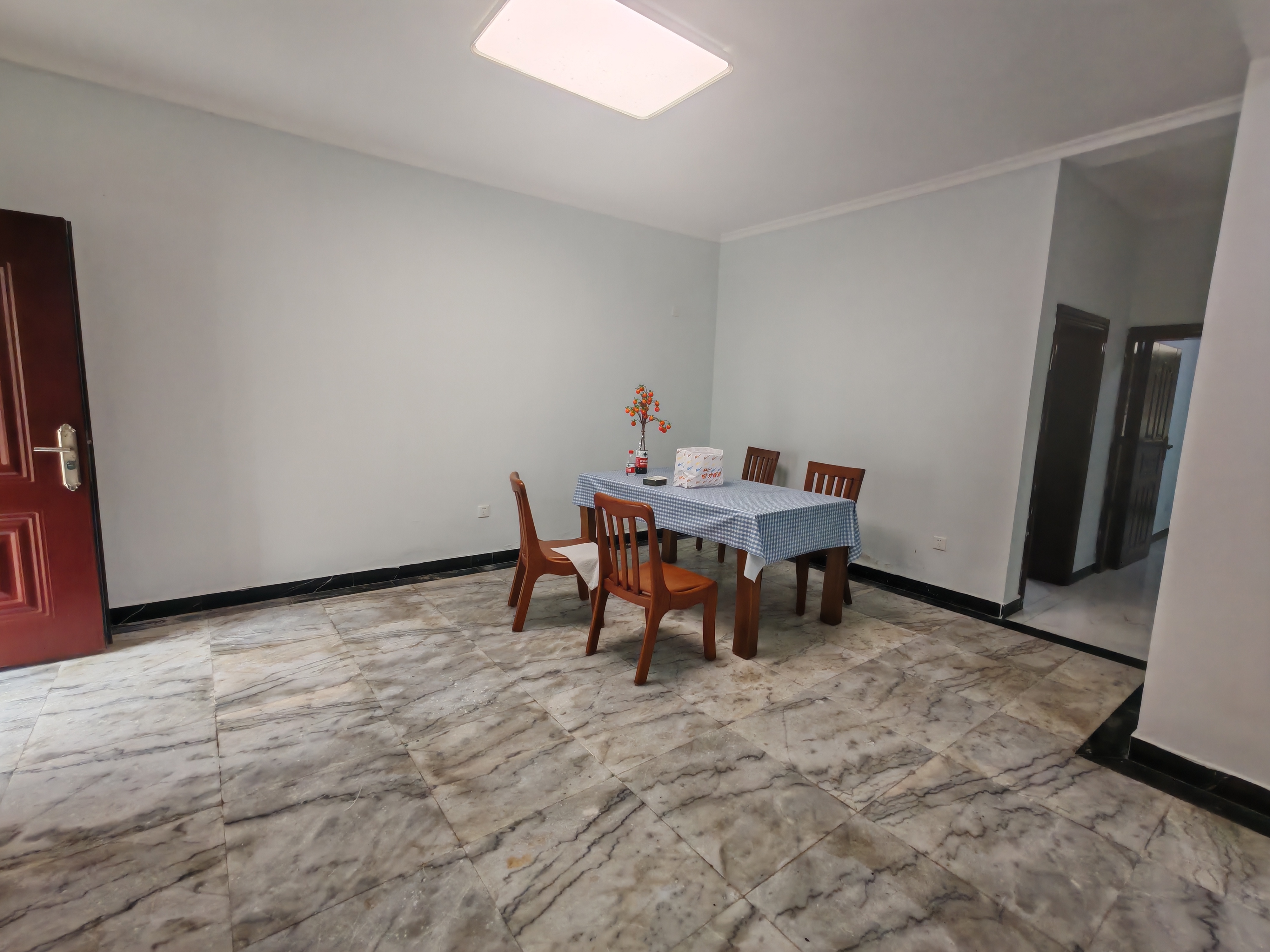 外经别墅 6室2厅2卫 11000.0元/月 外经别墅 6室2厅2卫 11000.0元/月室内图