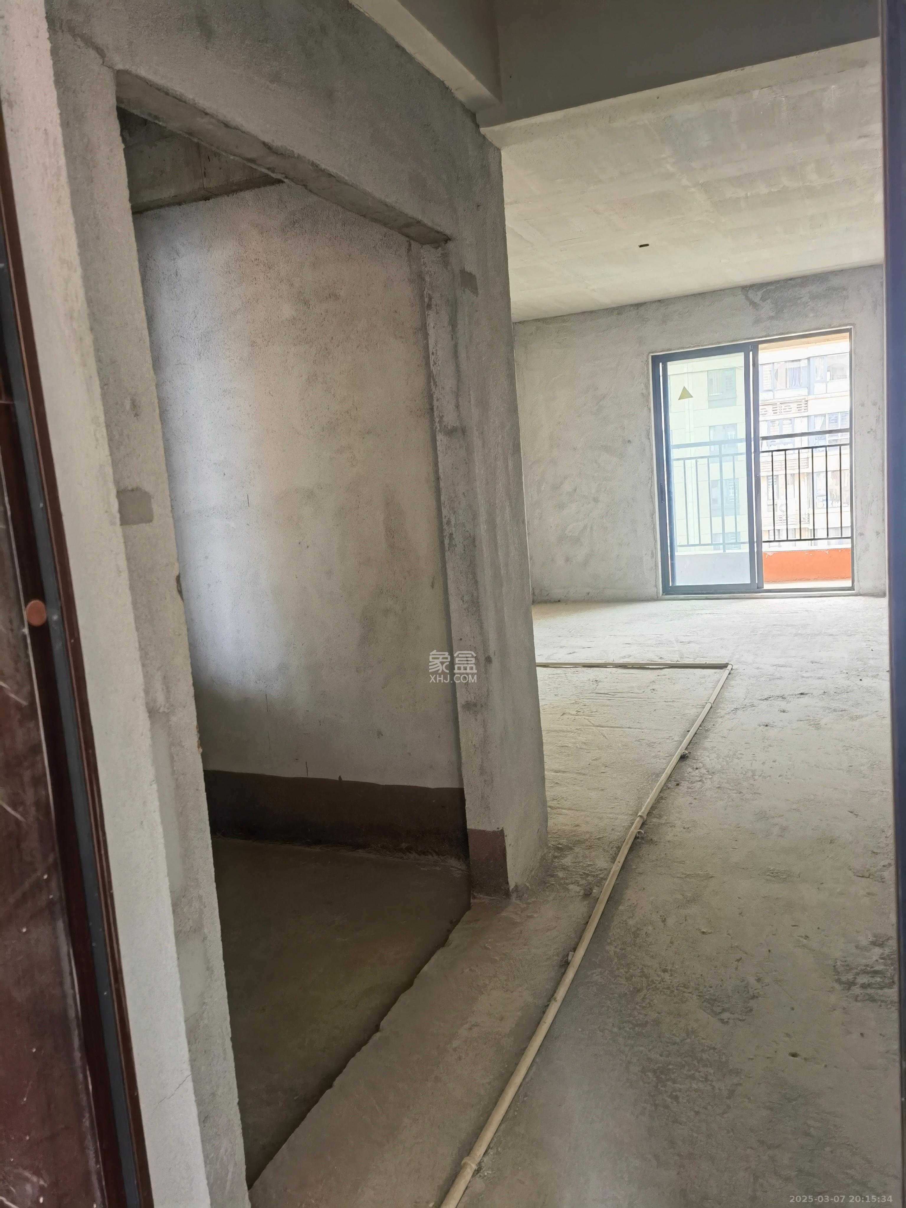 莲馨苑  2室1厅1卫    1500.0元/月 莲馨苑  2室1厅1卫    1500.0元/月