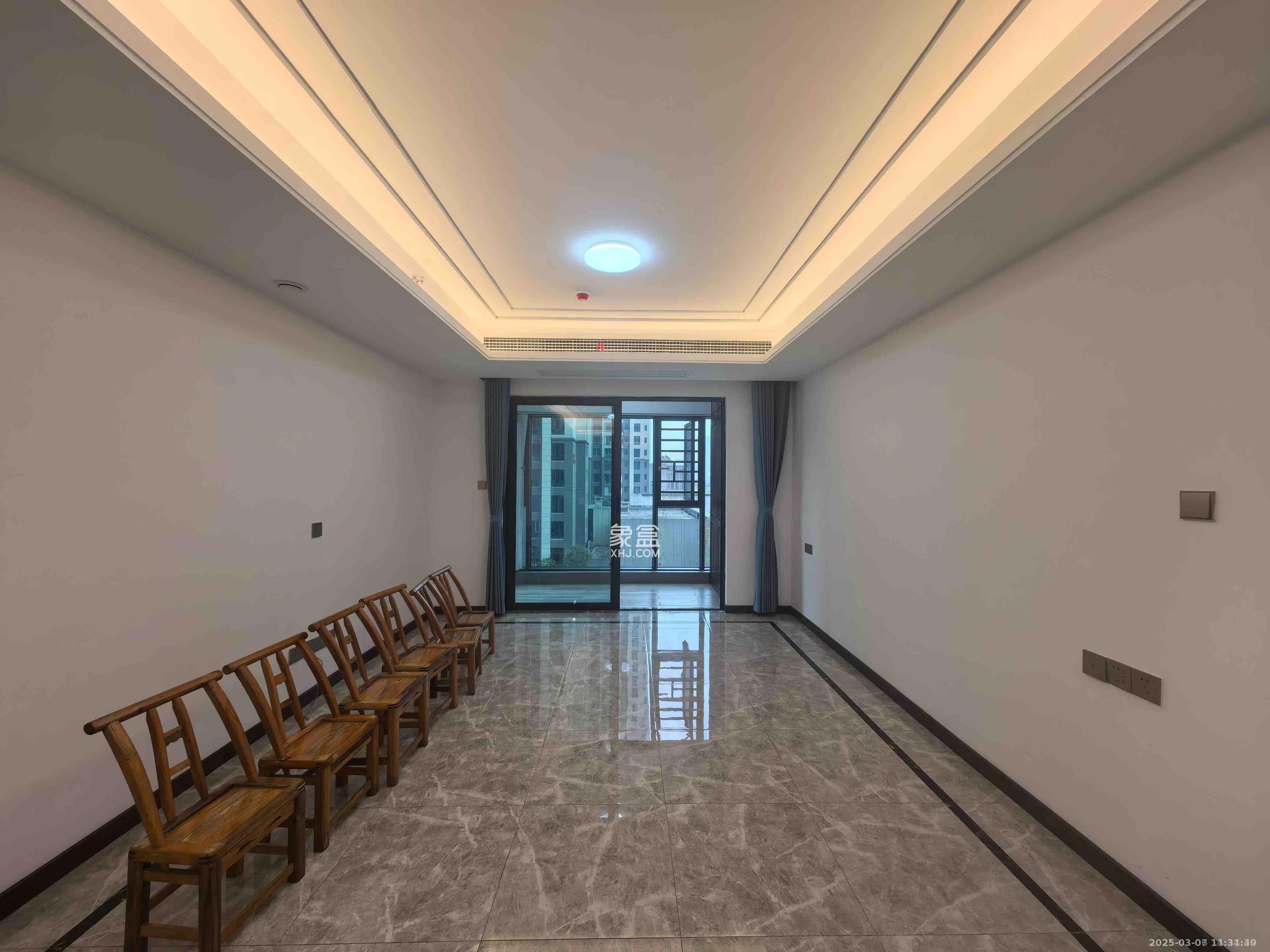 绿地长沙城际空间站(柏仕佳苑) 4室2厅2卫 3500.0元/月 绿地长沙城际空间站(柏仕佳苑) 4室2厅2卫 3500.0元/月室内图