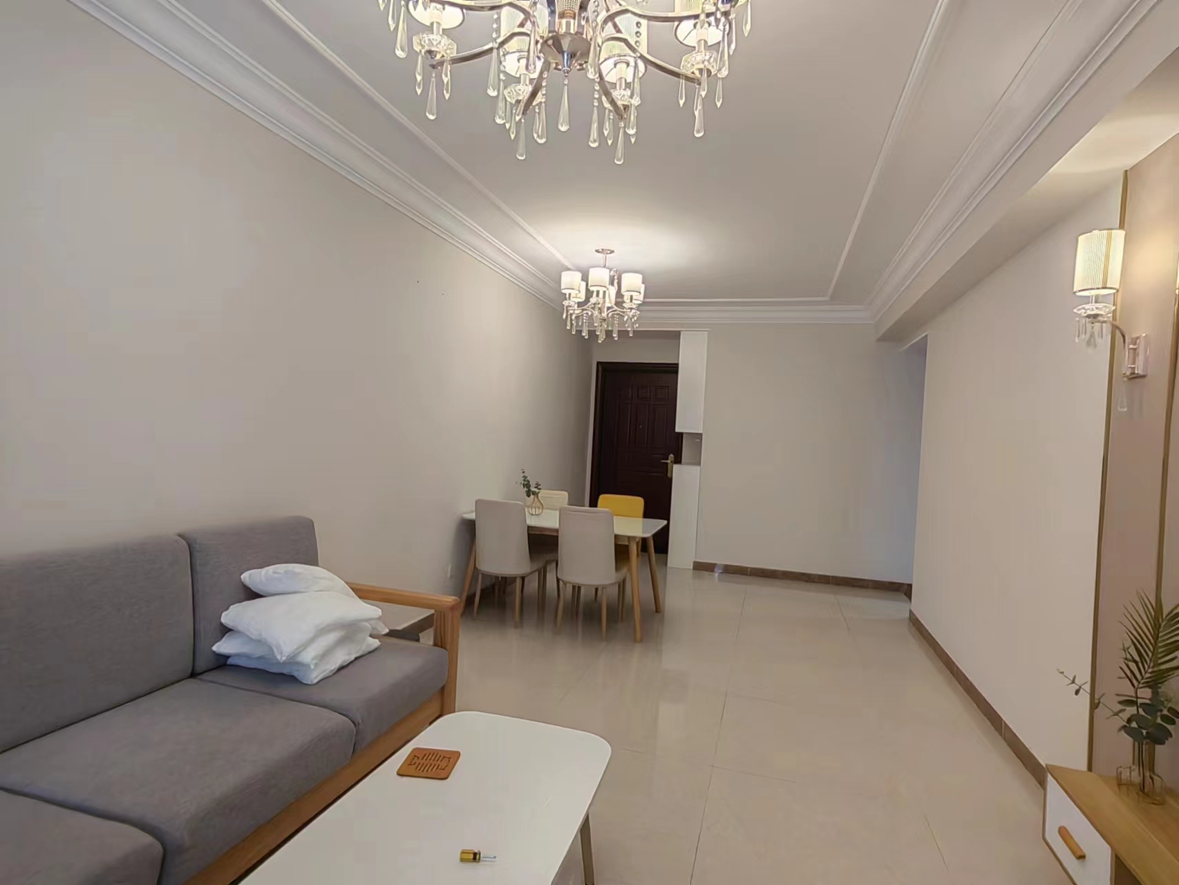 恒大绿洲 2室2厅1卫 2100.0元/月 恒大绿洲 2室2厅1卫 2100.0元/月室内图