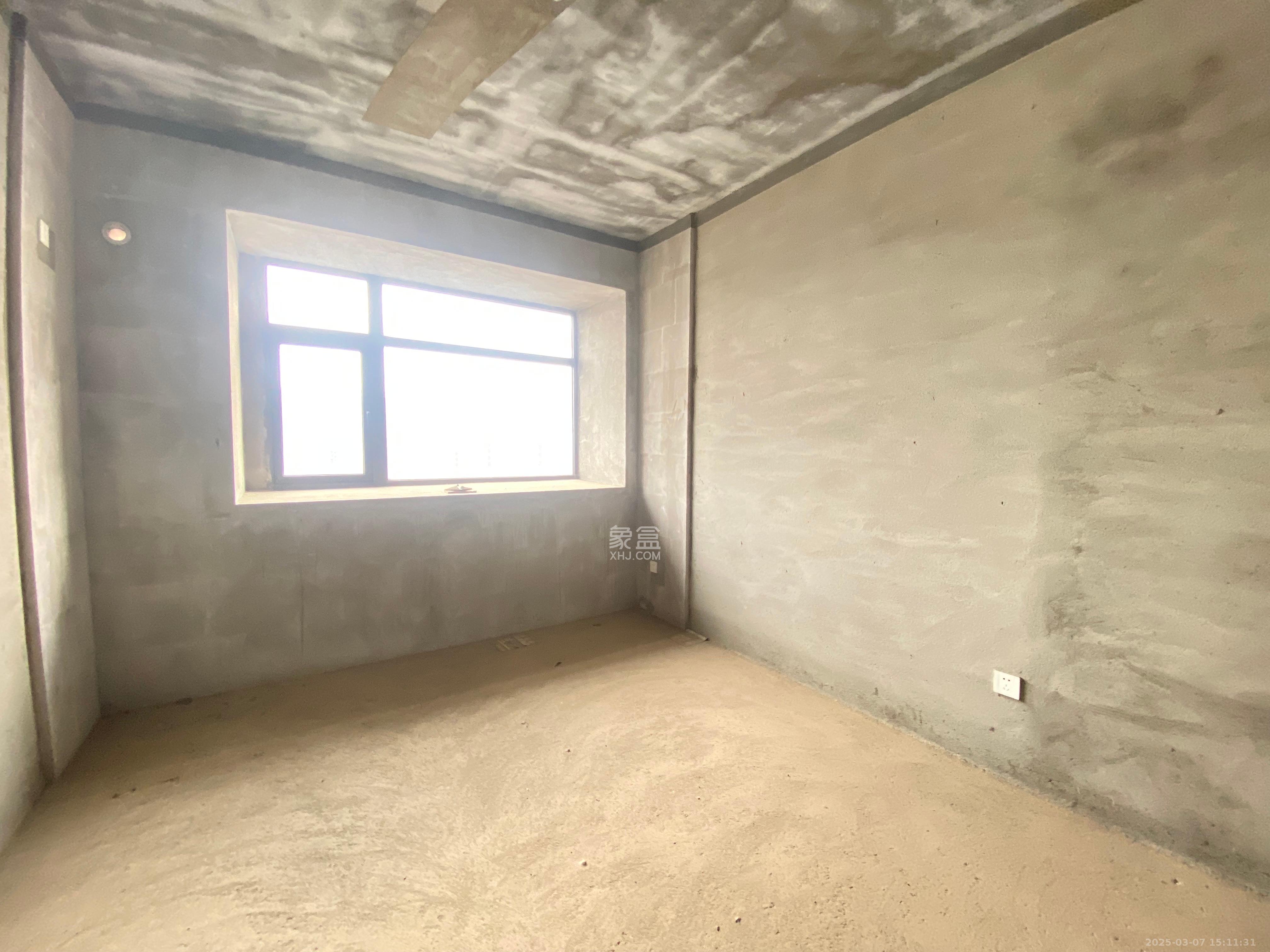 未来漫城 3室2厅1卫 1500.0元/月 未来漫城 3室2厅1卫 1500.0元/月室内图