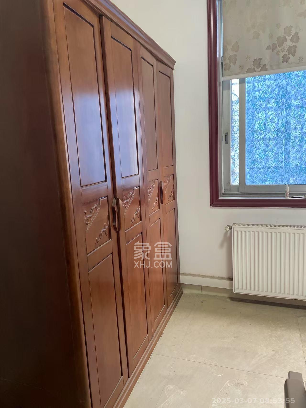 星沙一区  4室2厅1卫   1200.00元/月室内图