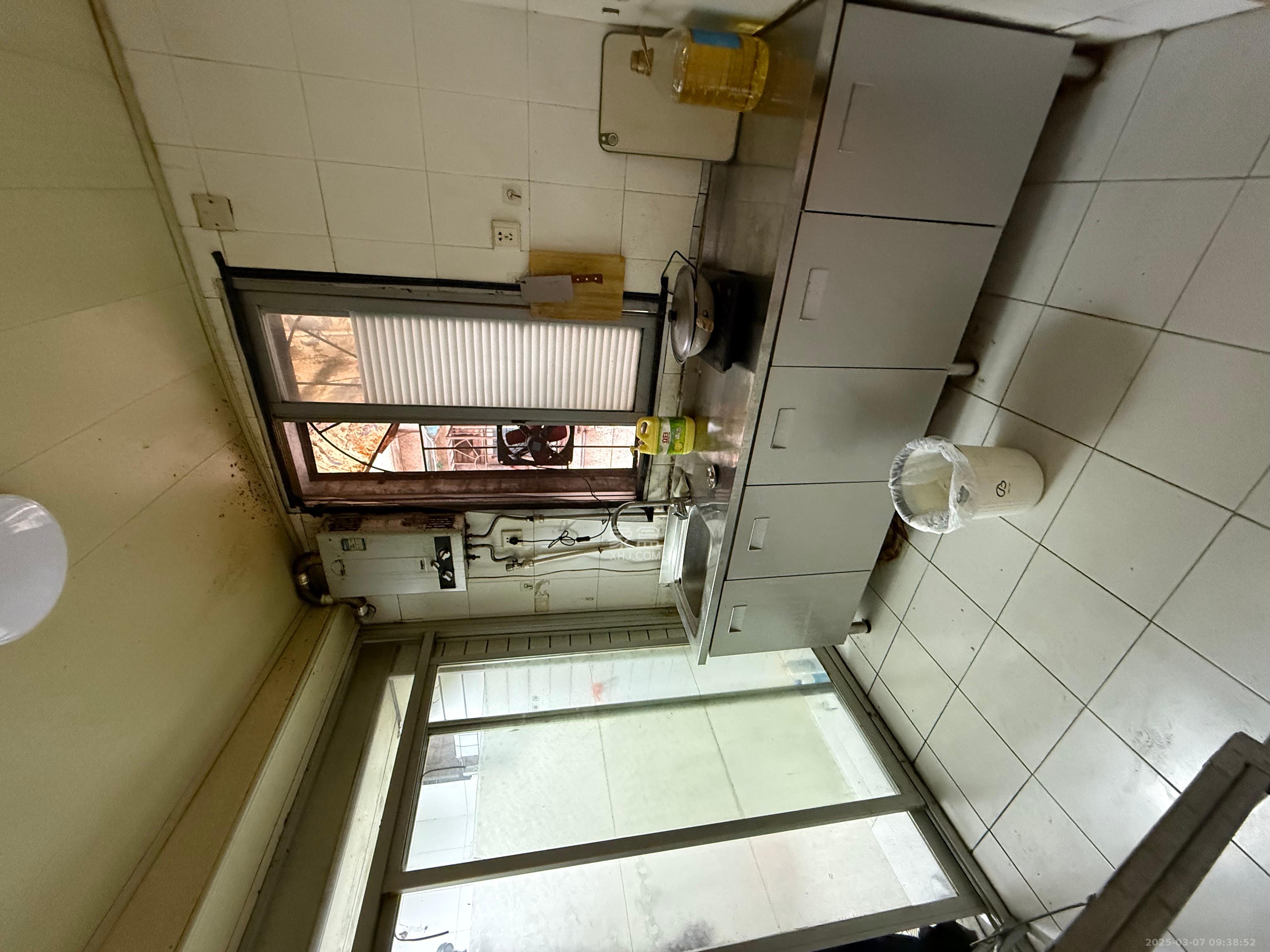 华达家园  1室1厅1卫   1100.00元/月室内图