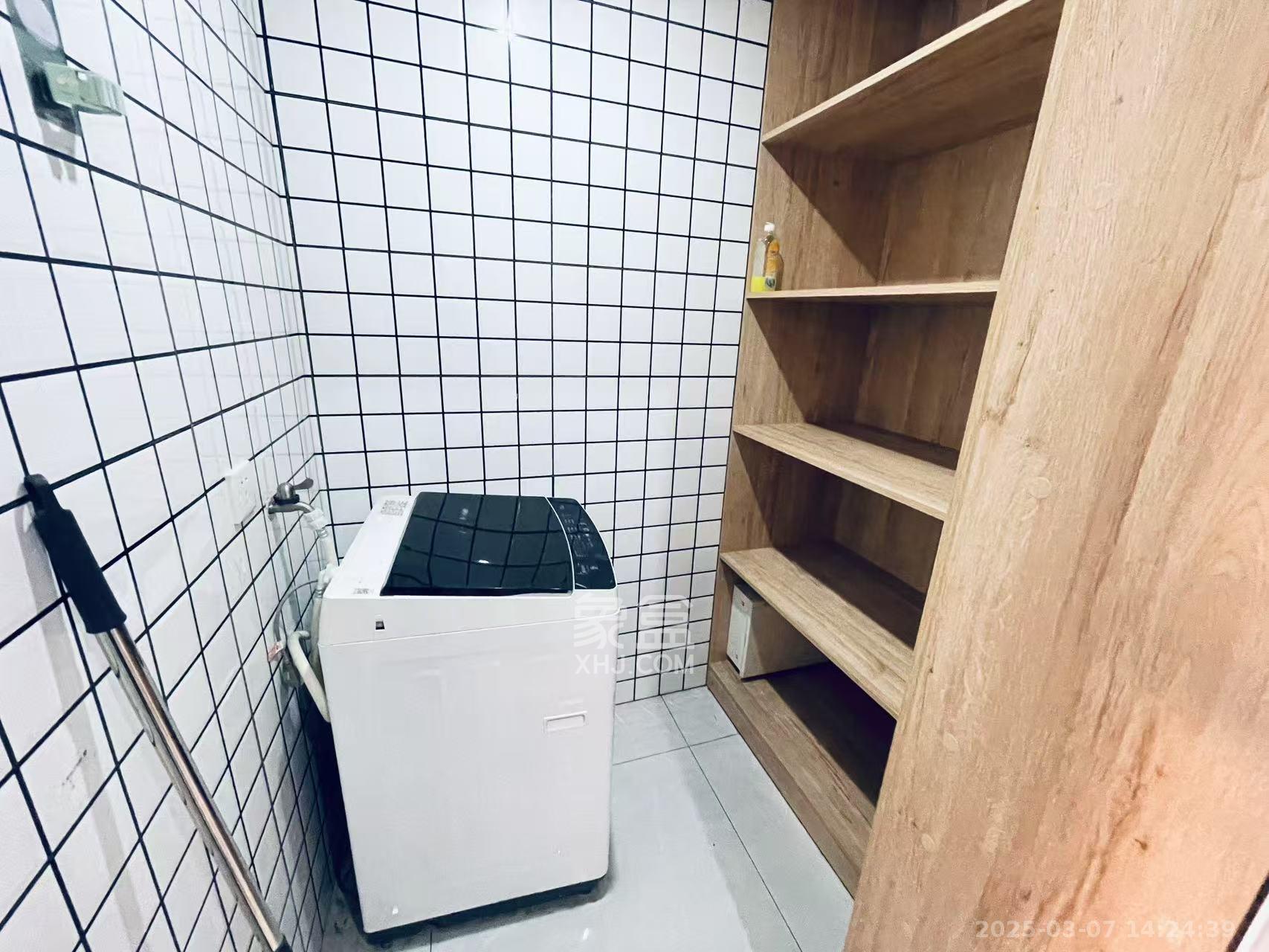 金霞山一号  2室2厅1卫   1250.00元/月室内图
