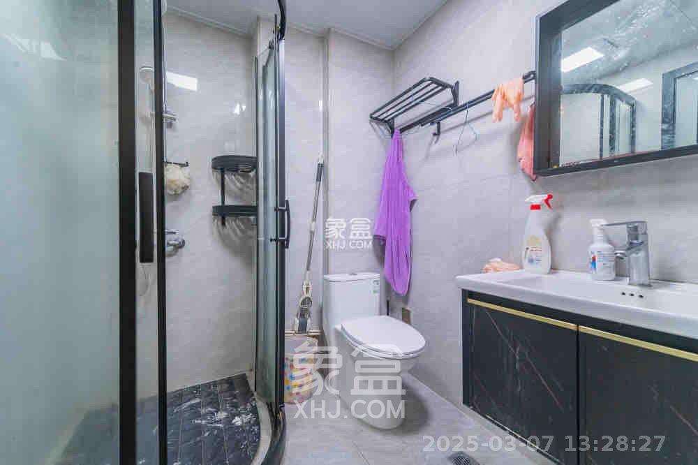 未来漫城  1室1厅1卫   1500.00元/月室内图