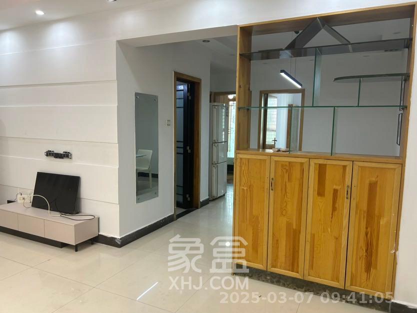 高桥财富大厦  2室1厅1卫   2800.00元/月室内图